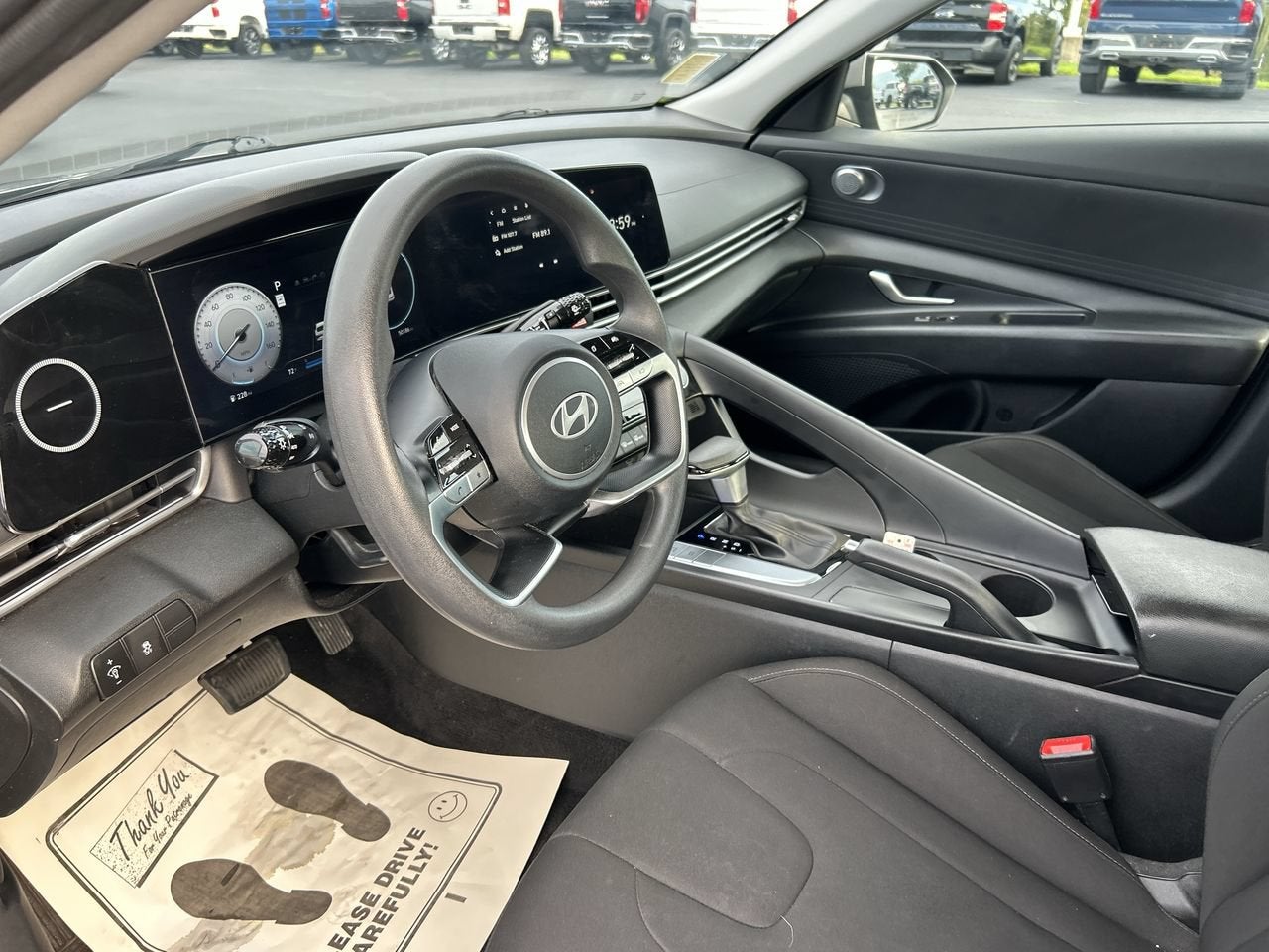 2024 Hyundai ELANTRA SEL