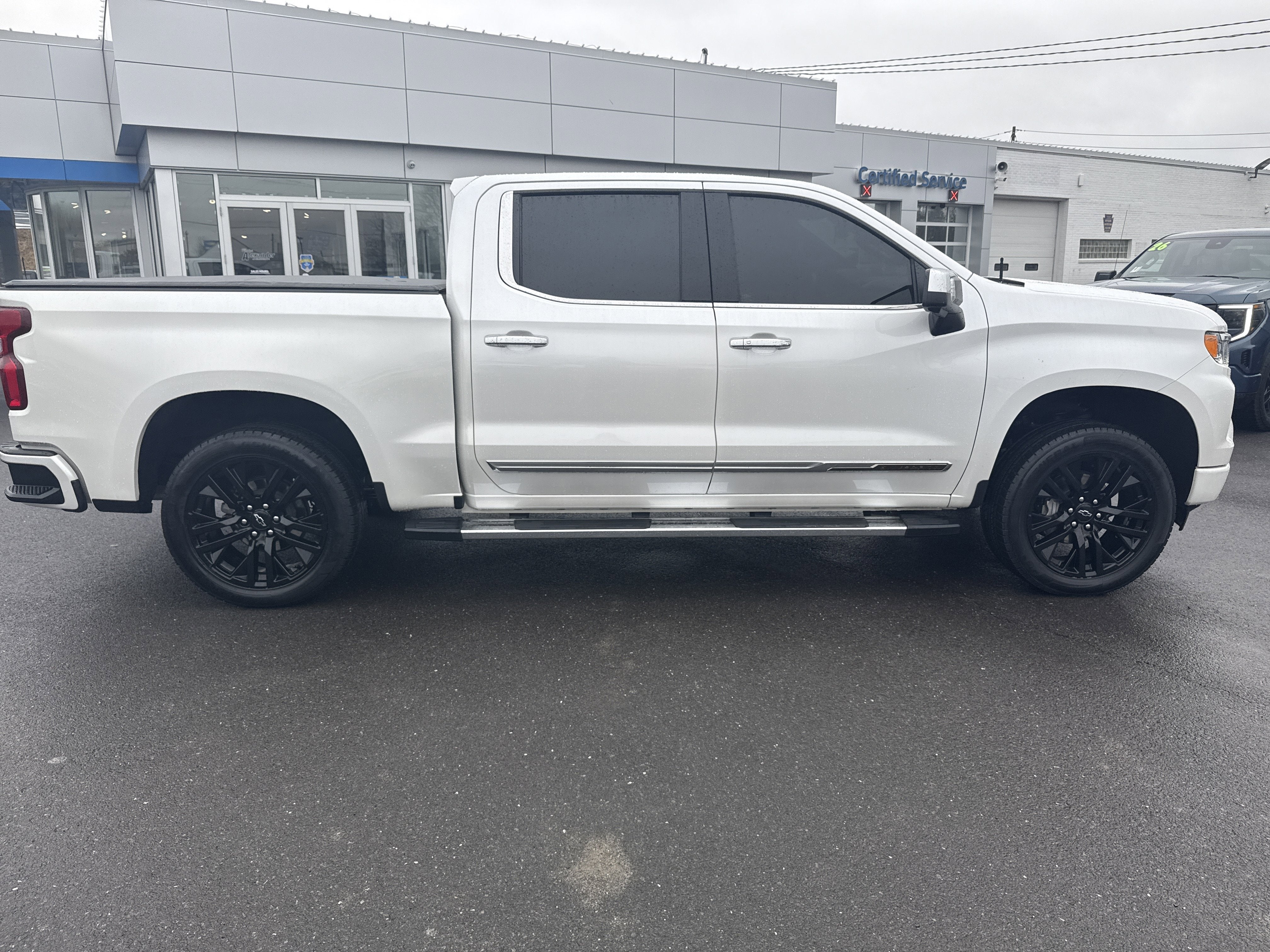 2022 Chevrolet Silverado 1500 High Country
