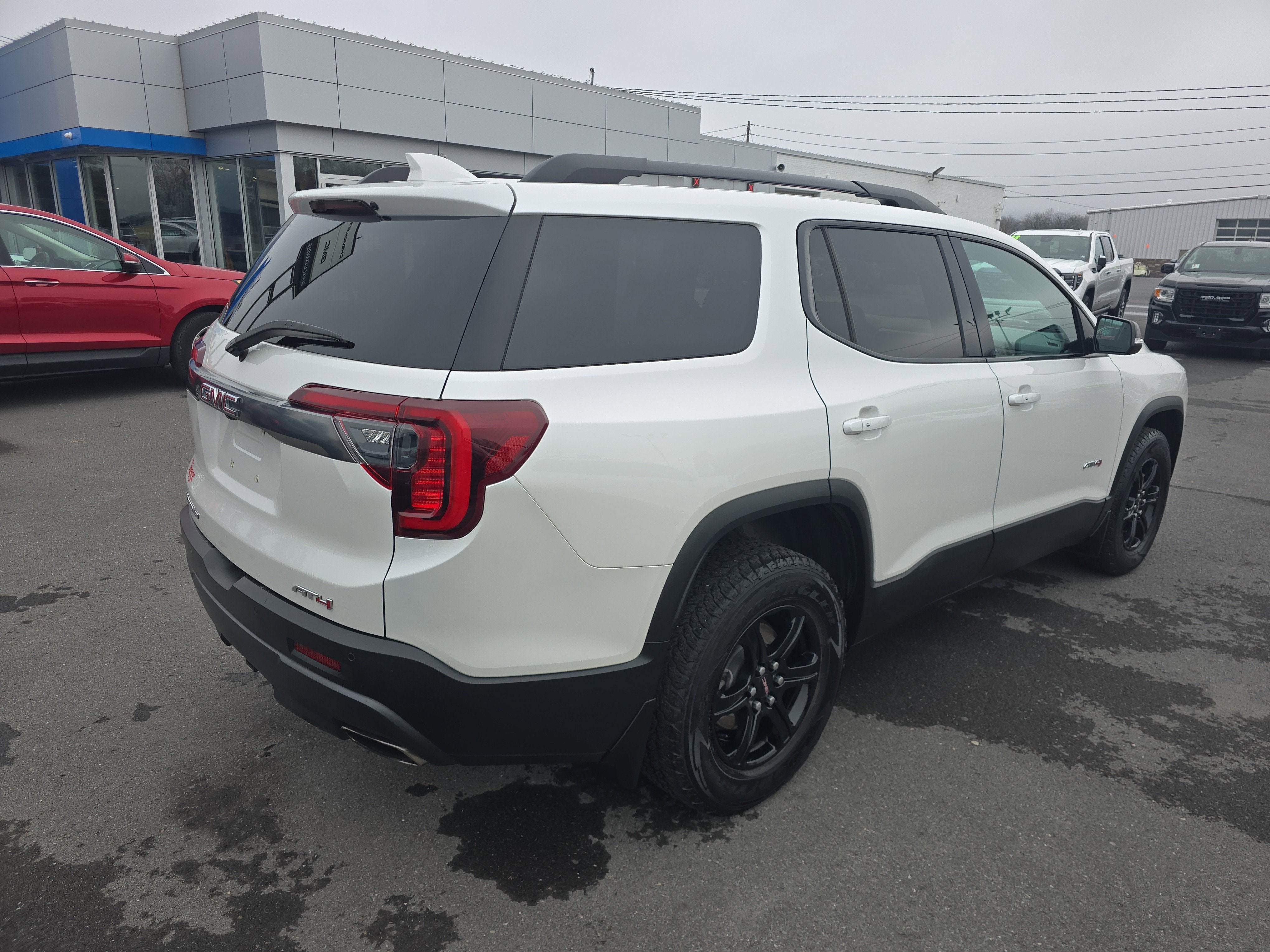 2021 GMC Acadia AT4