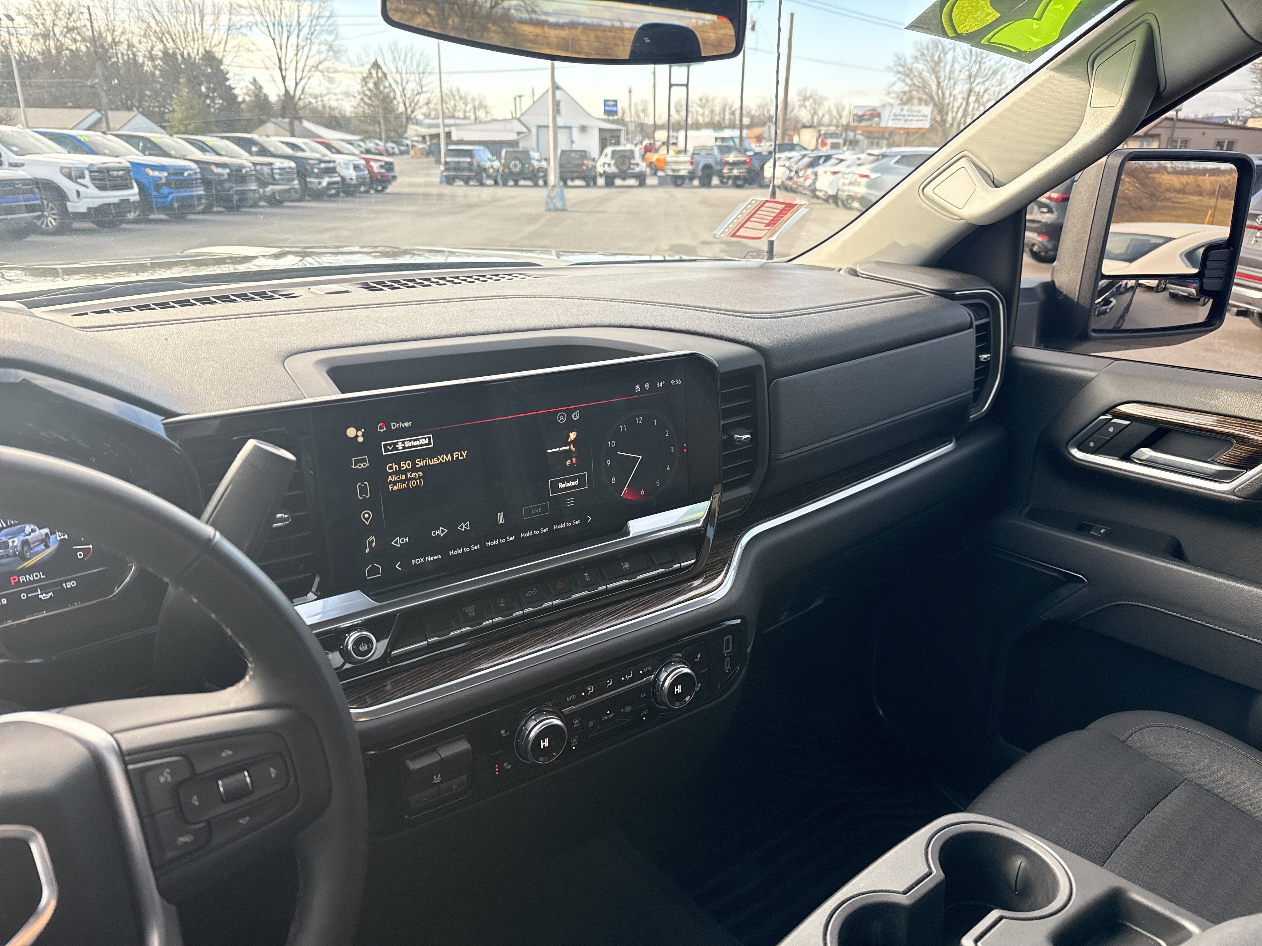 2025 GMC Sierra 2500 HD SLE