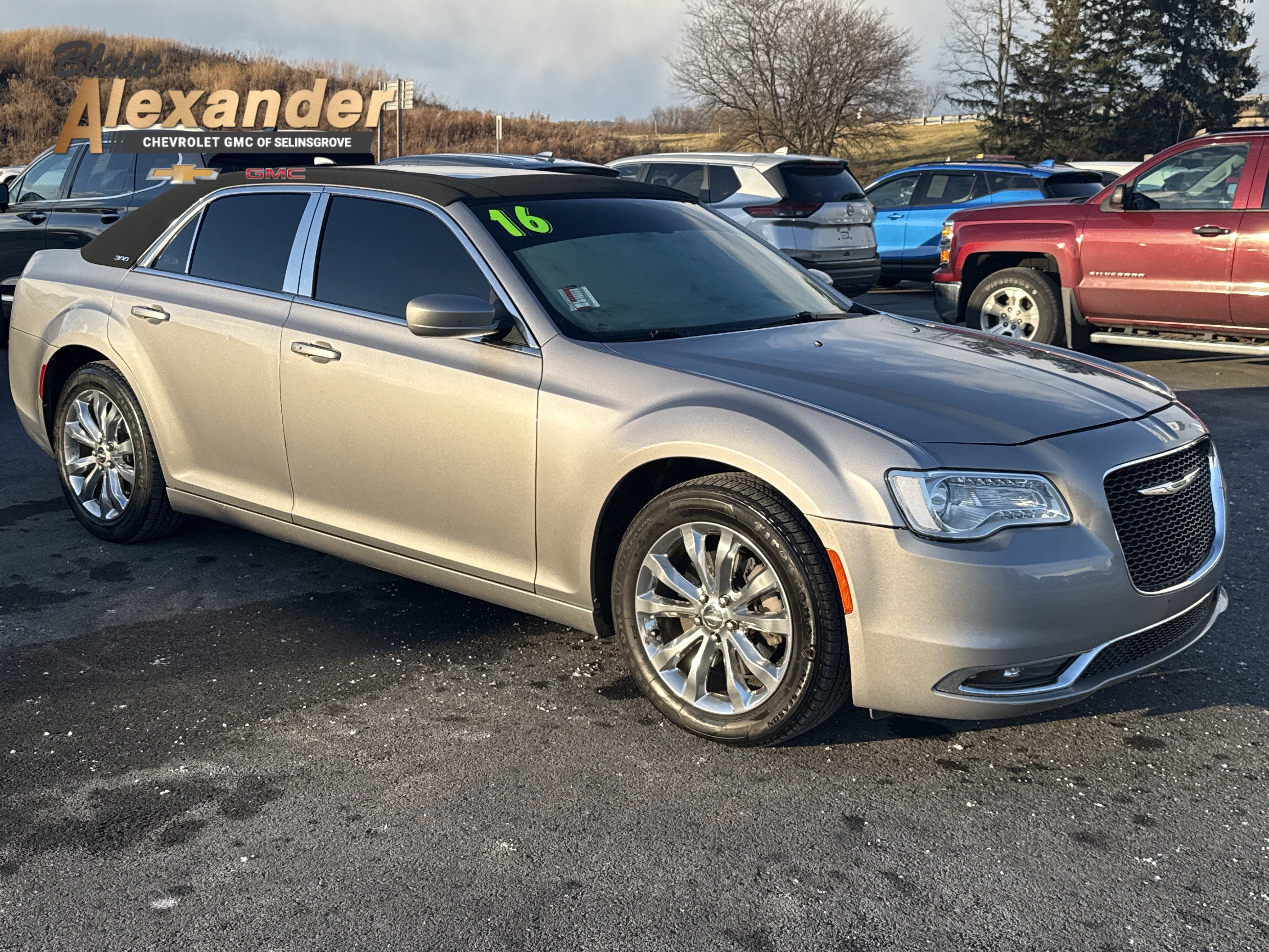 2016 Chrysler 300 Limited