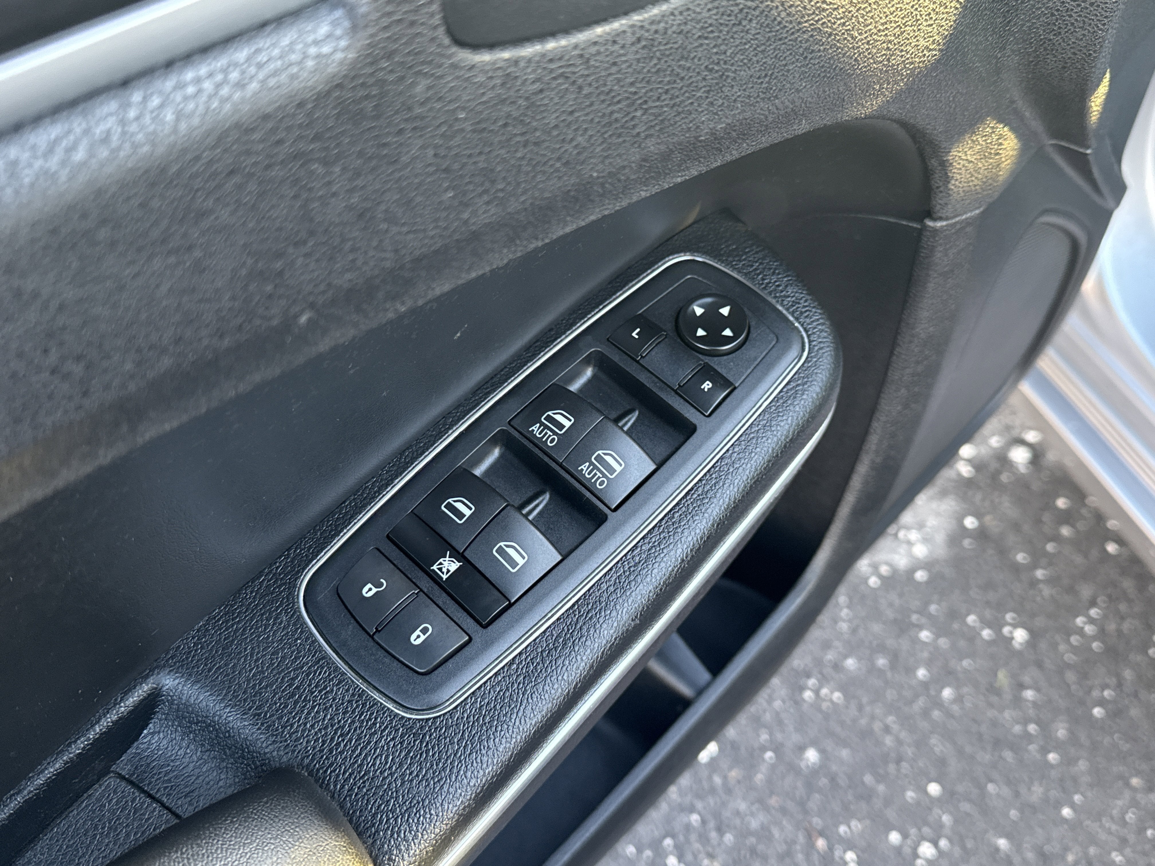 2016 Chrysler 300 Limited