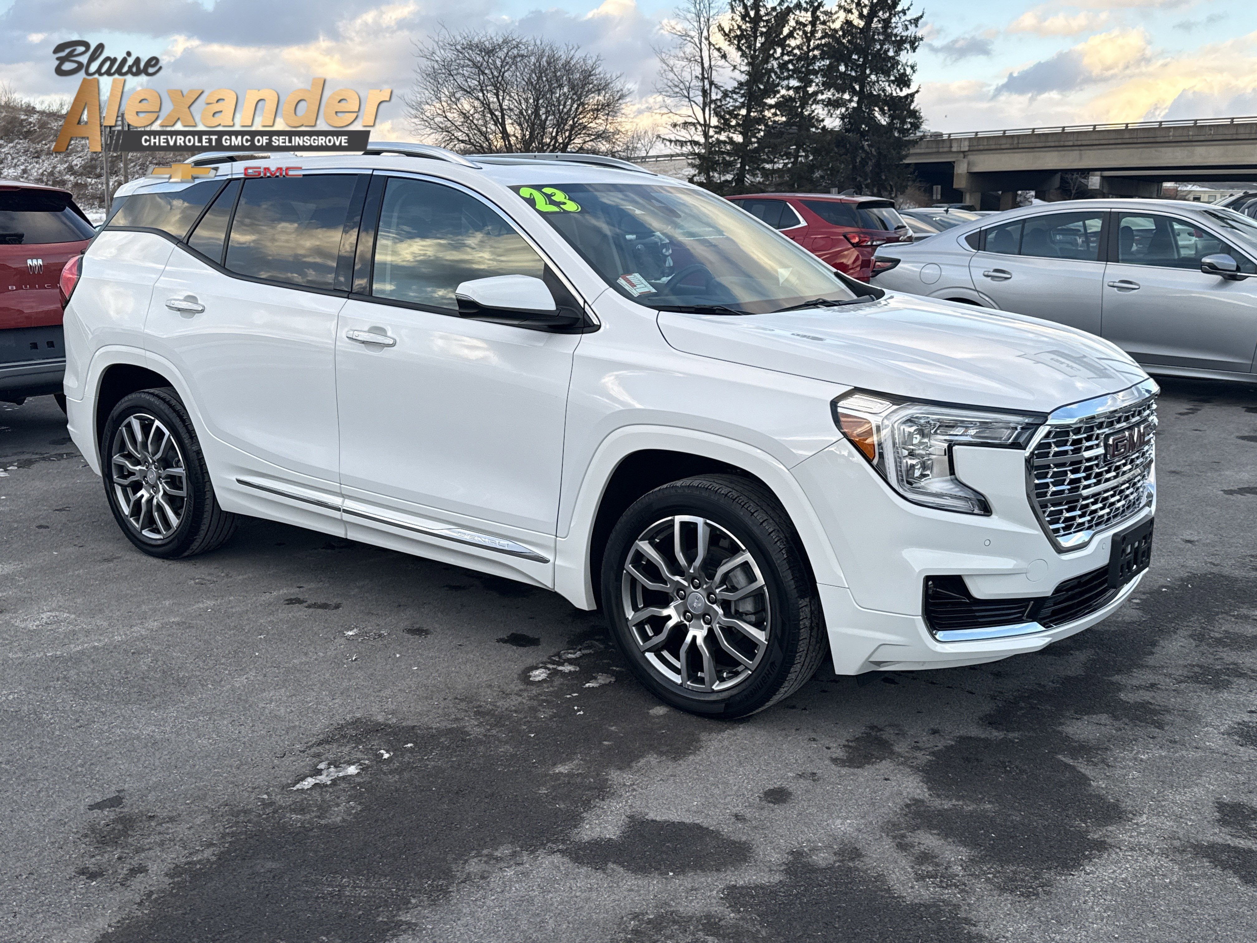 2023 GMC Terrain Denali