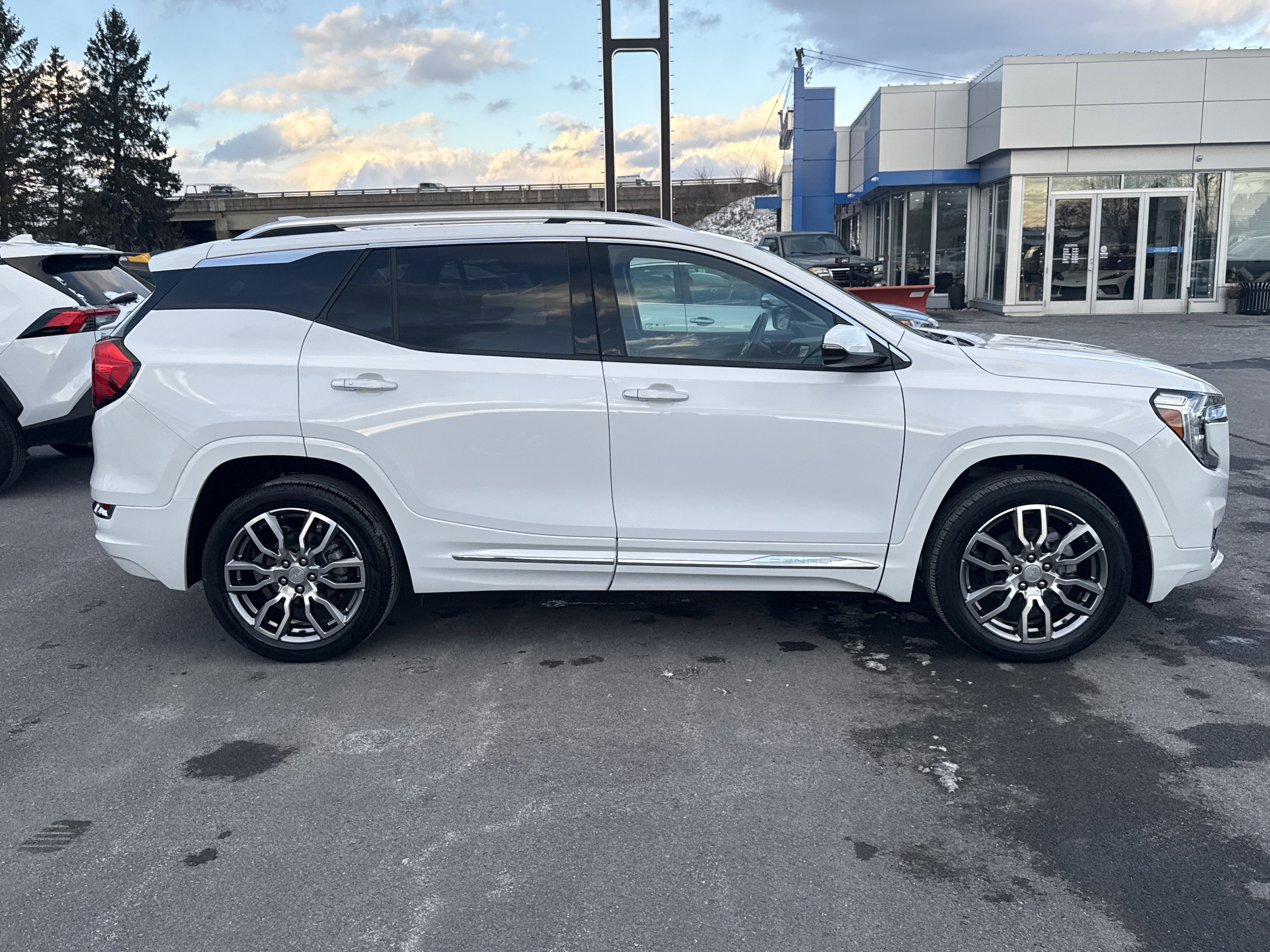 2023 GMC Terrain Denali