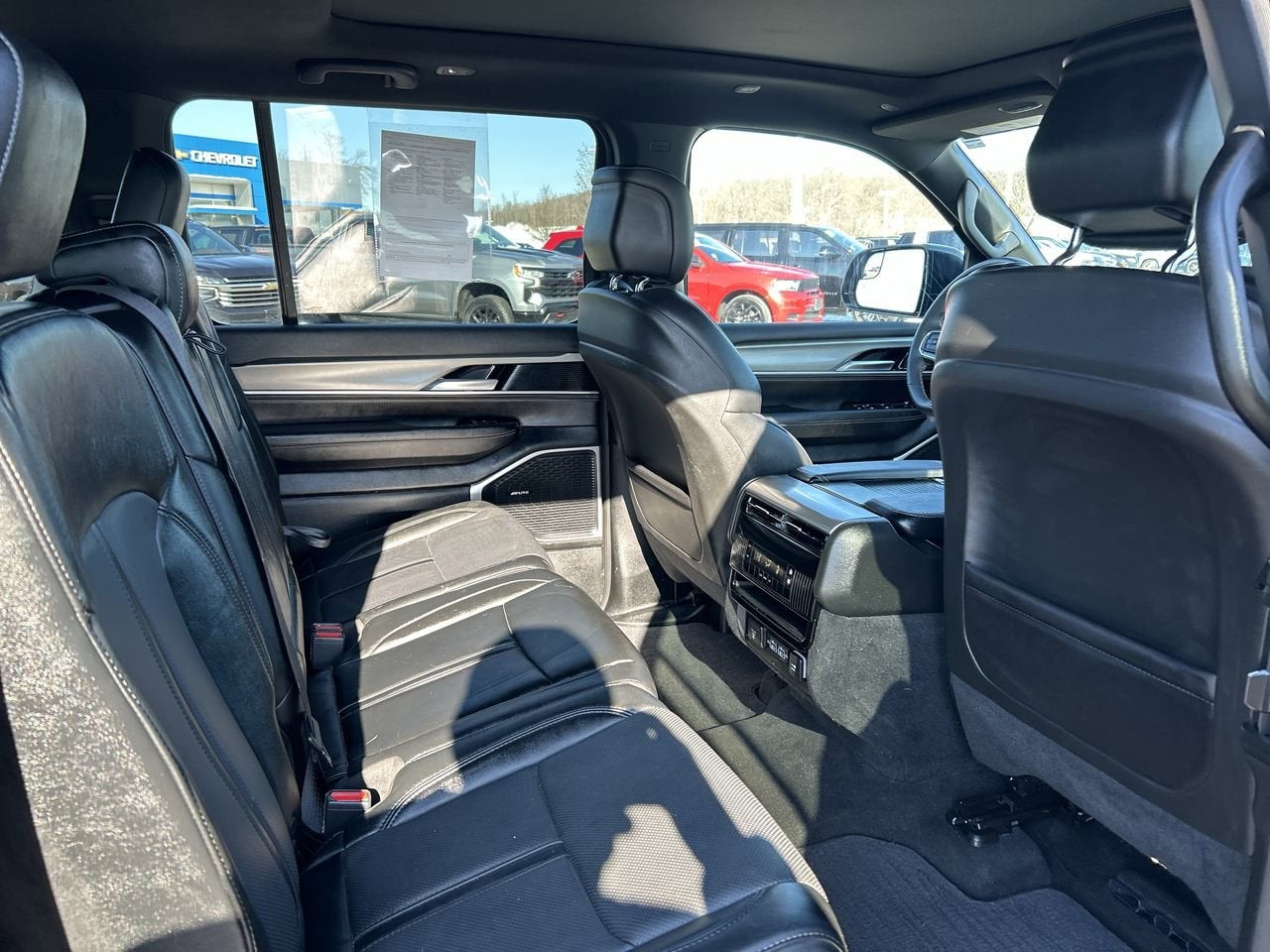 2023 Jeep Wagoneer Series II Carbide