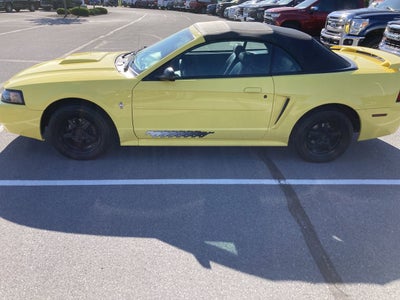 2003 Ford Mustang Deluxe