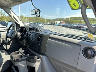 2018 Ford E-Series Cutaway Base