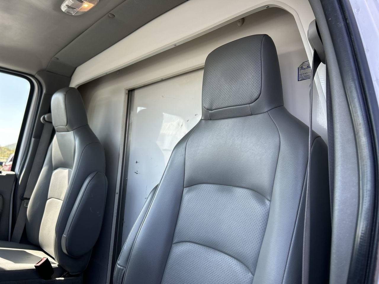 2018 Ford E-Series Cutaway Base