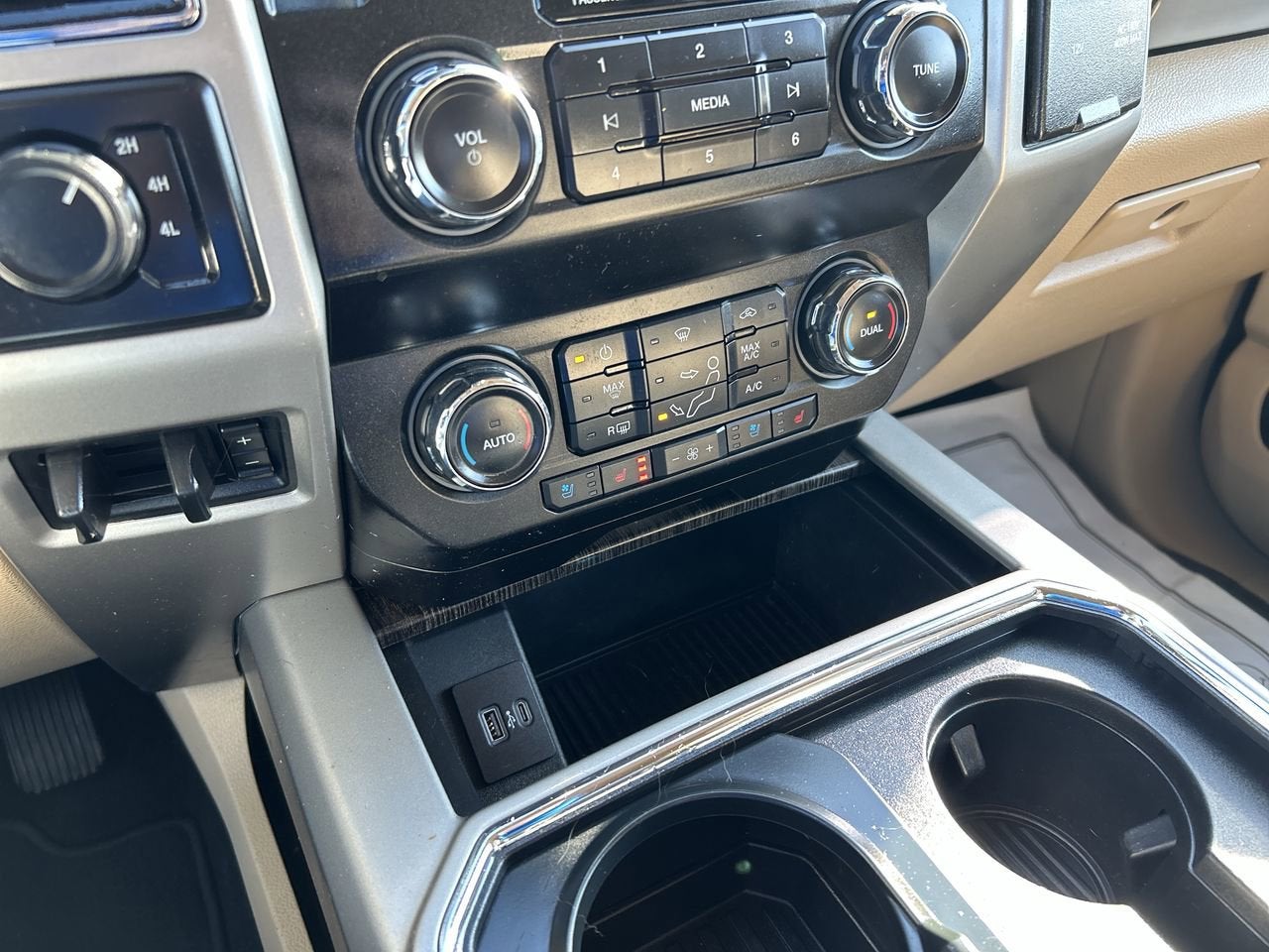 2021 Ford Super Duty F-250 SRW LARIAT