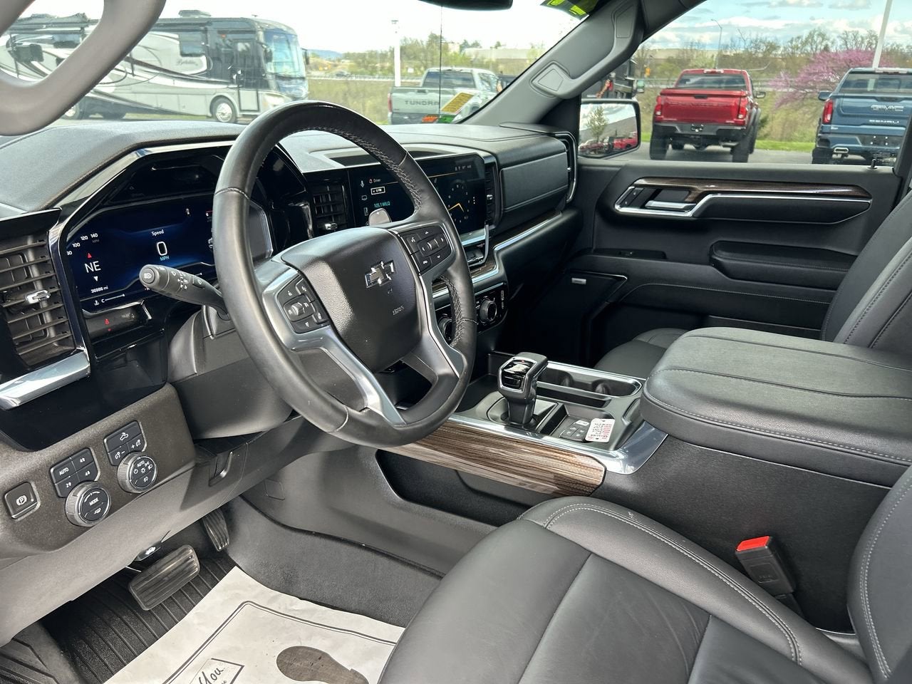 2024 Chevrolet Silverado 1500 RST