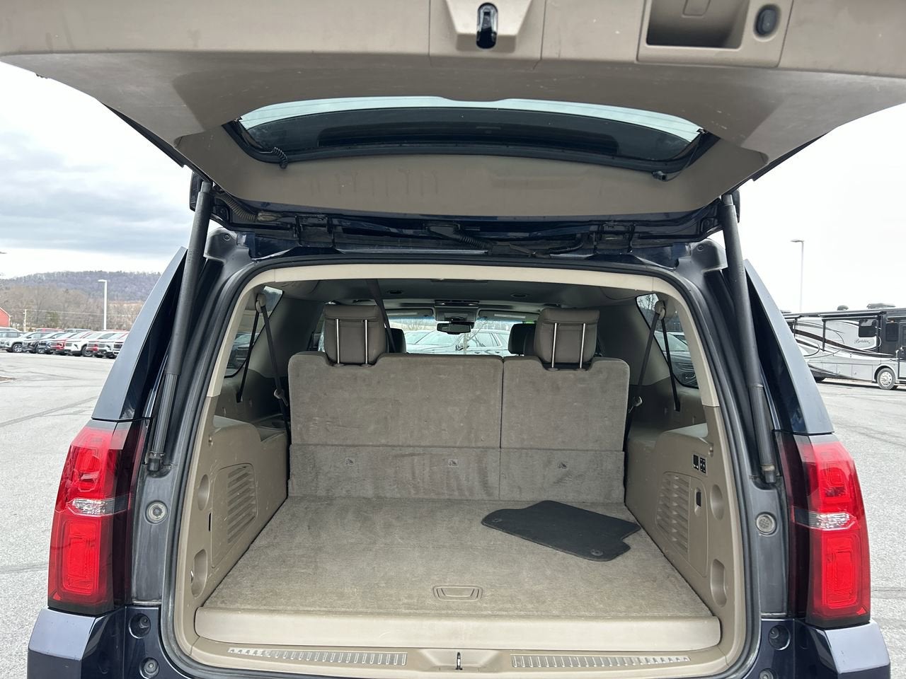 2018 Chevrolet Suburban Premier