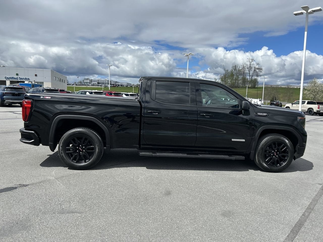 2022 GMC Sierra 1500 Elevation