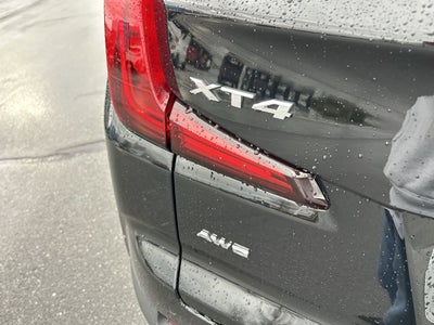2022 Cadillac XT4 AWD Luxury