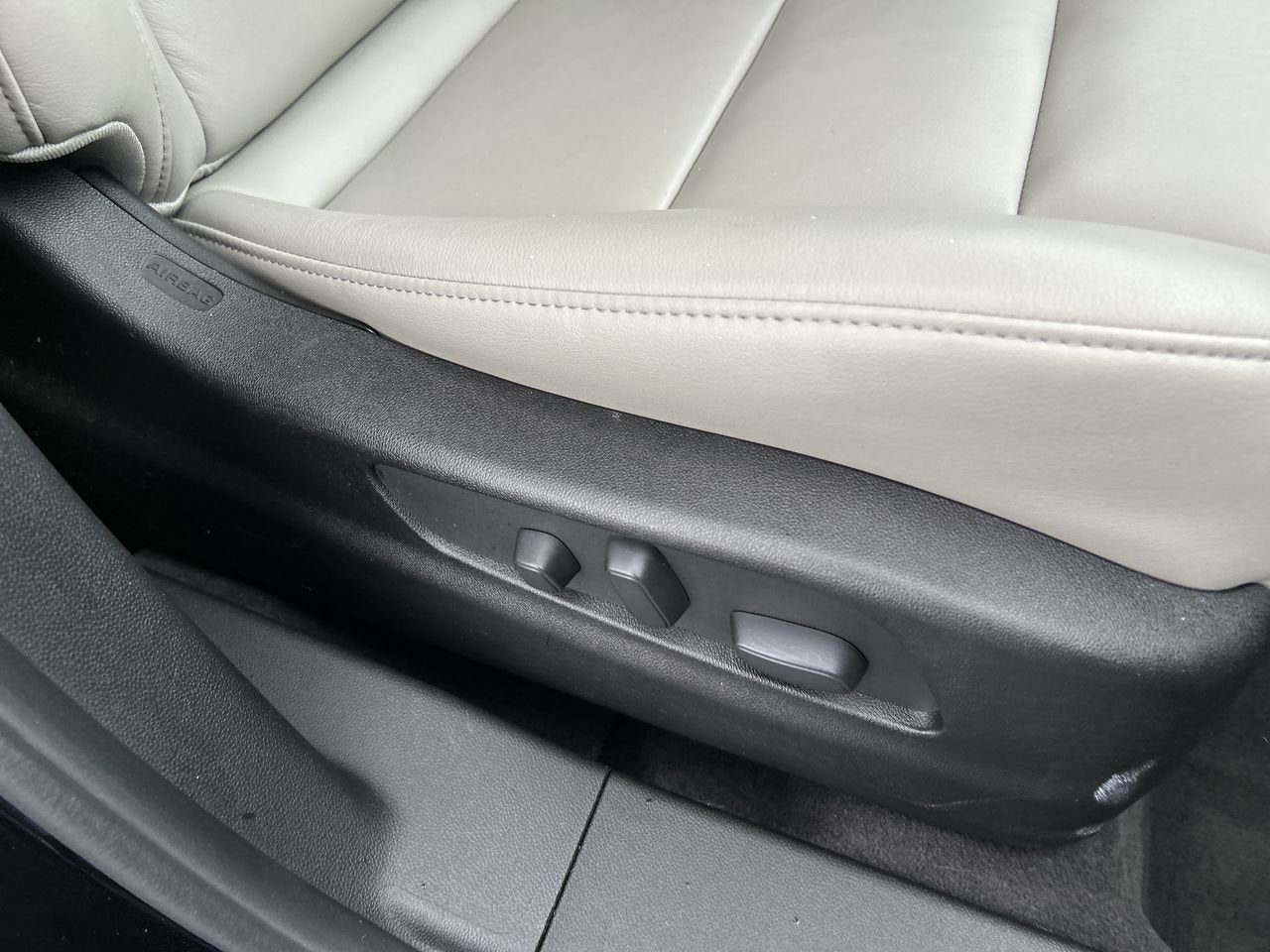 2022 Cadillac XT4 AWD Luxury