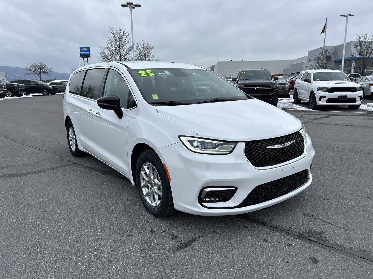 2024 Chrysler Pacifica Touring L