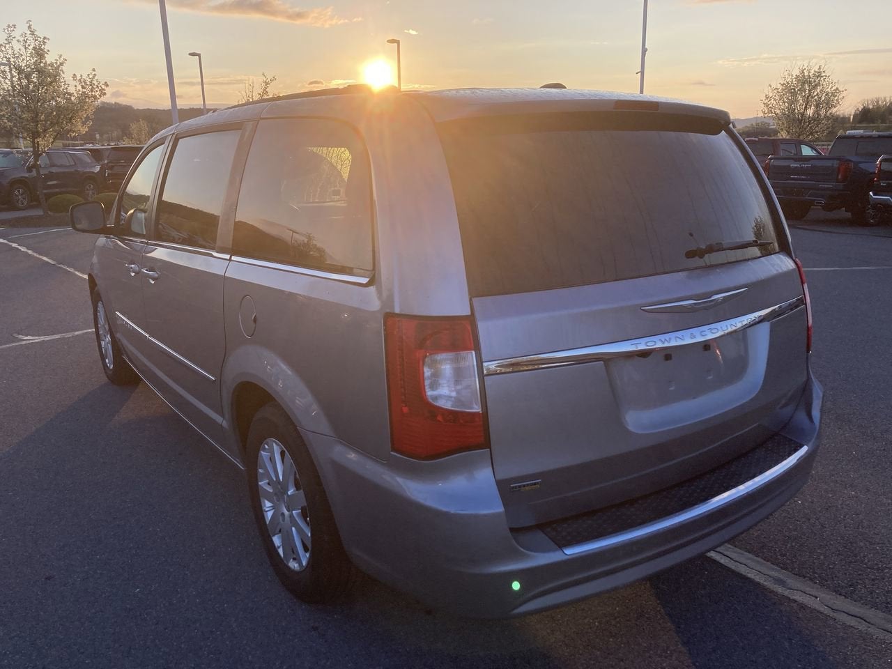 2016 Chrysler Town & Country Touring