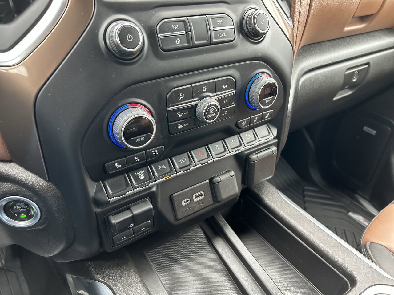 2022 Chevrolet Silverado 3500HD High Country