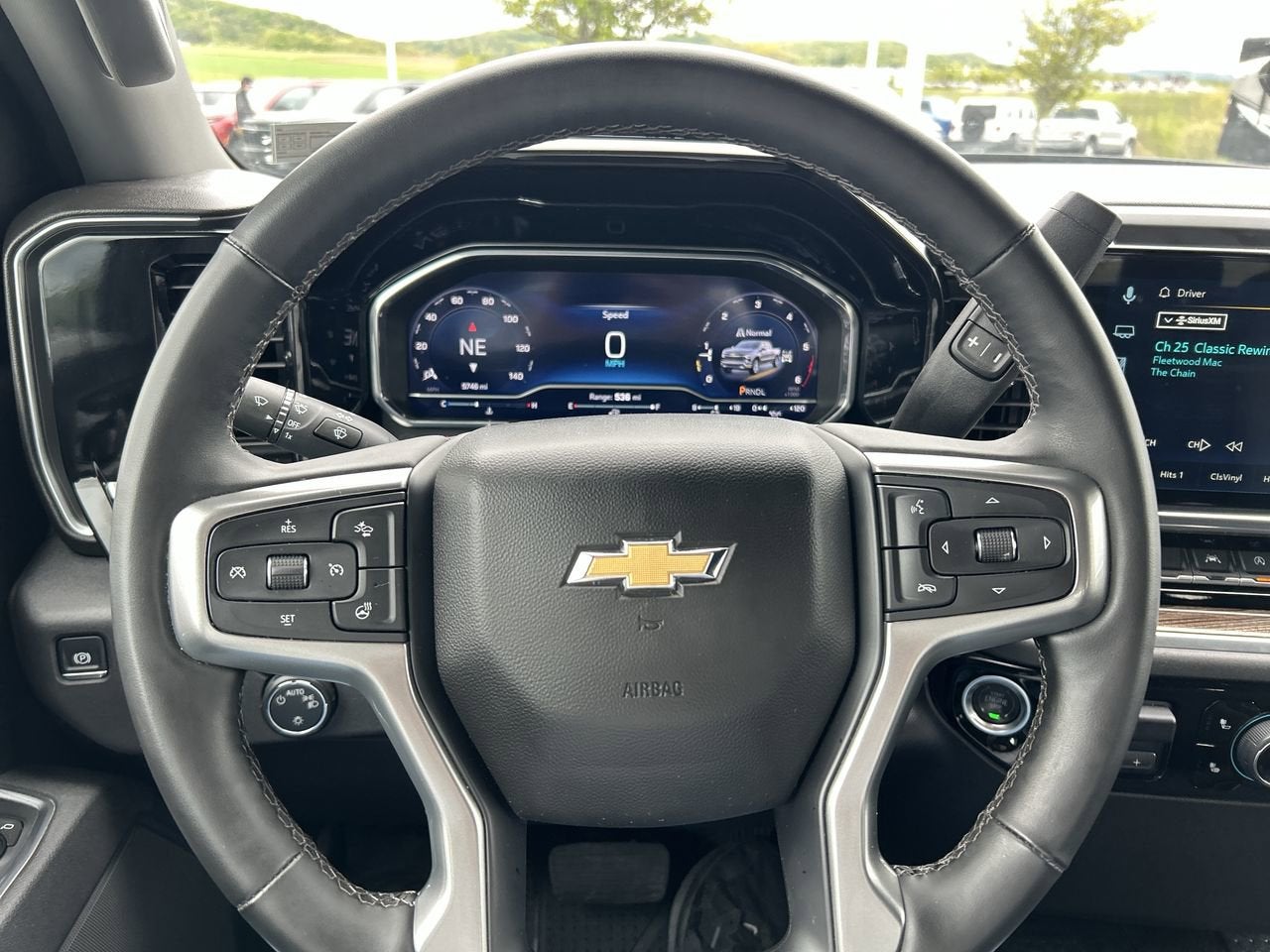 2025 Chevrolet Silverado 1500 LT