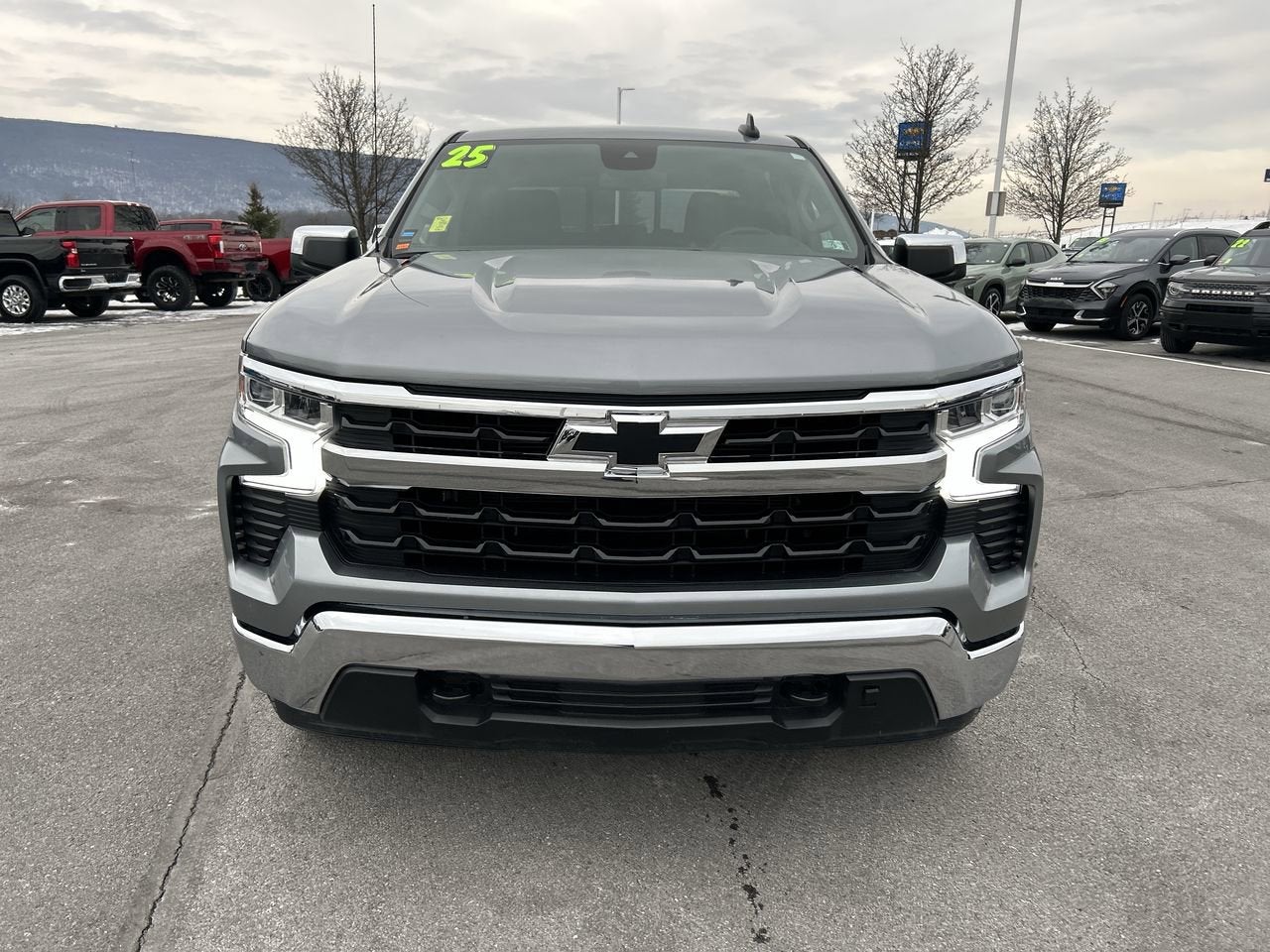 2025 Chevrolet Silverado 1500 LT