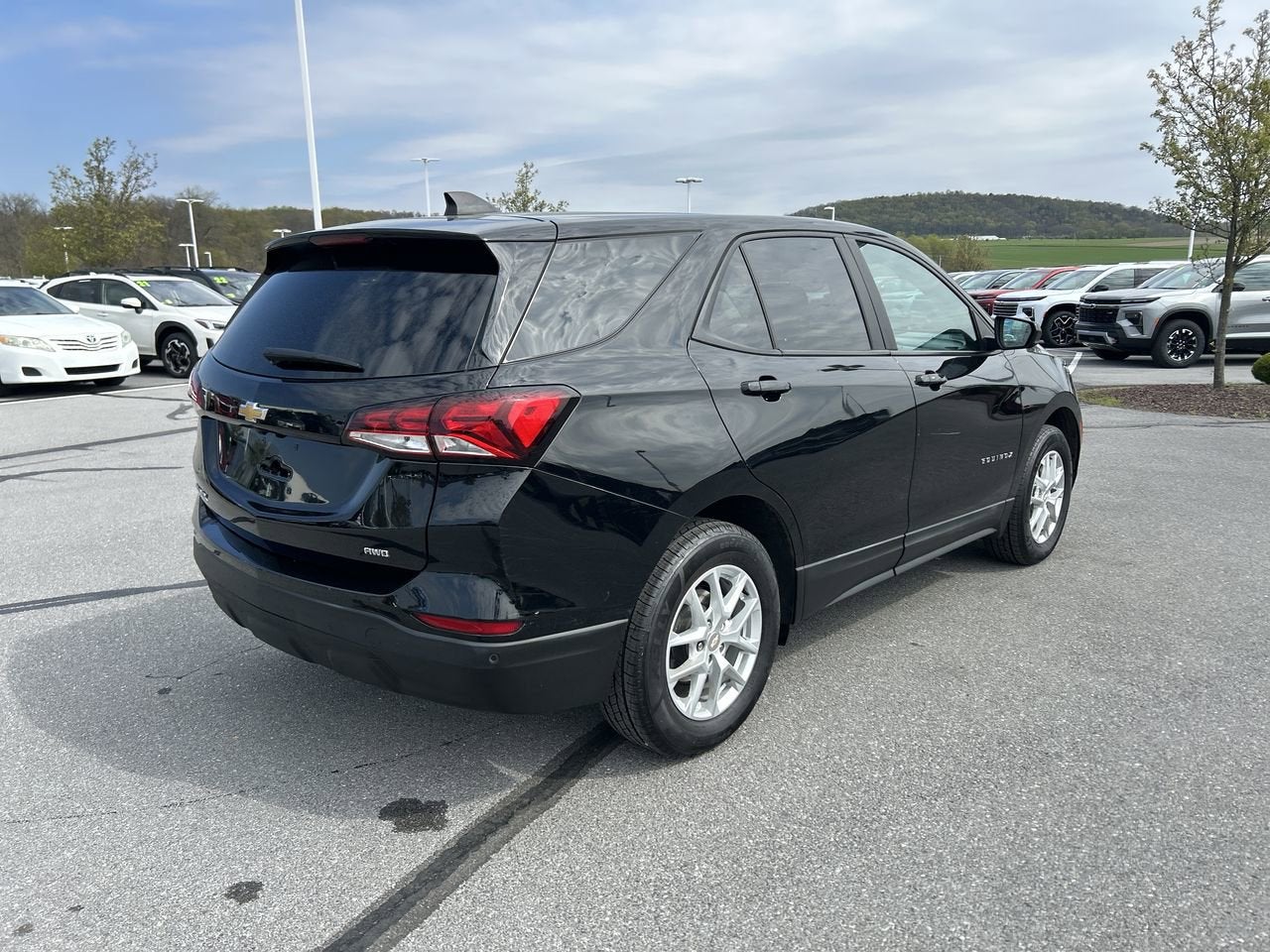 2023 Chevrolet Equinox LS