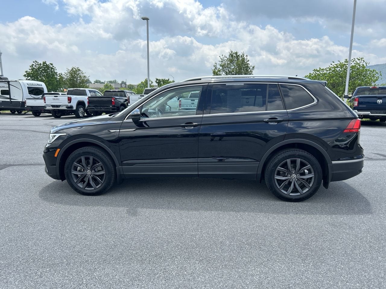 2024 Volkswagen Tiguan SE