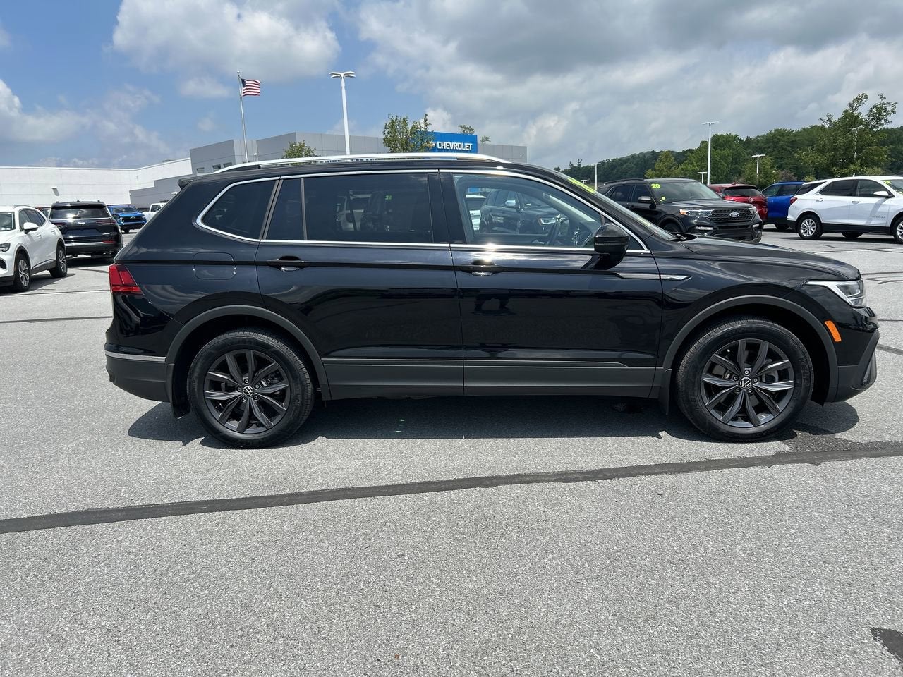 2024 Volkswagen Tiguan SE