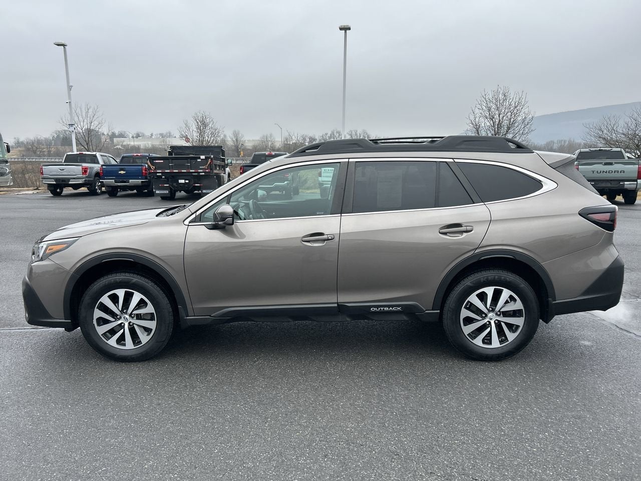 2022 Subaru Outback Premium