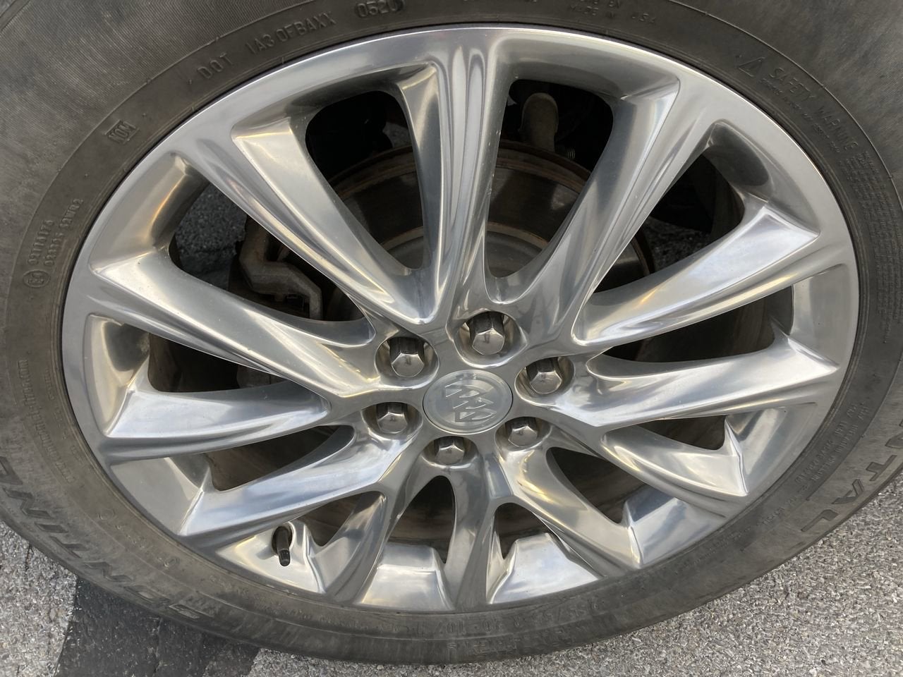 2020 Buick Enclave Essence