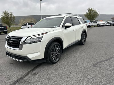 2022 Nissan Pathfinder SL