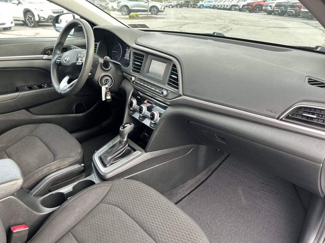 2019 Hyundai ELANTRA SE
