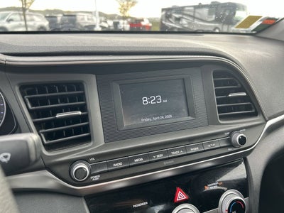 2019 Hyundai ELANTRA SE