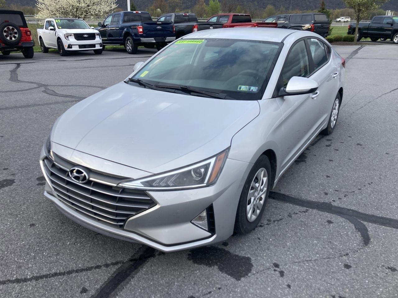 2019 Hyundai ELANTRA SE