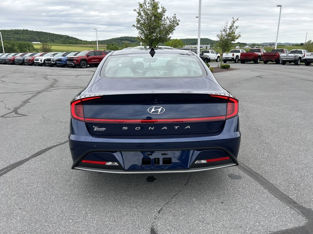 2022 Hyundai SONATA SE