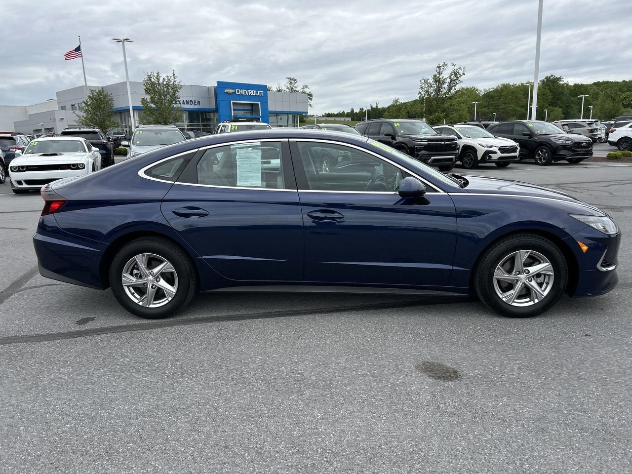 2022 Hyundai SONATA SE