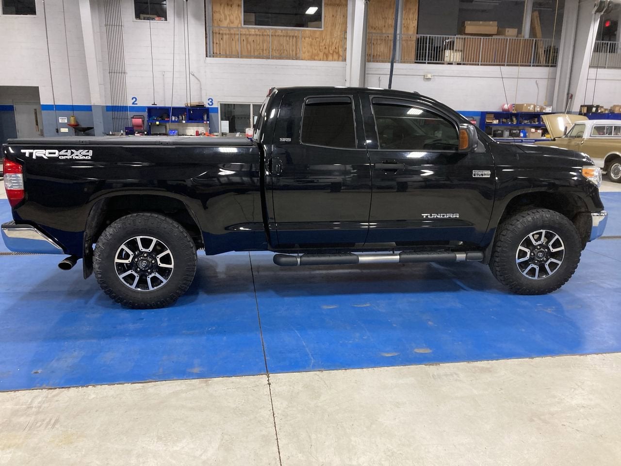2017 Toyota Tundra 4WD SR