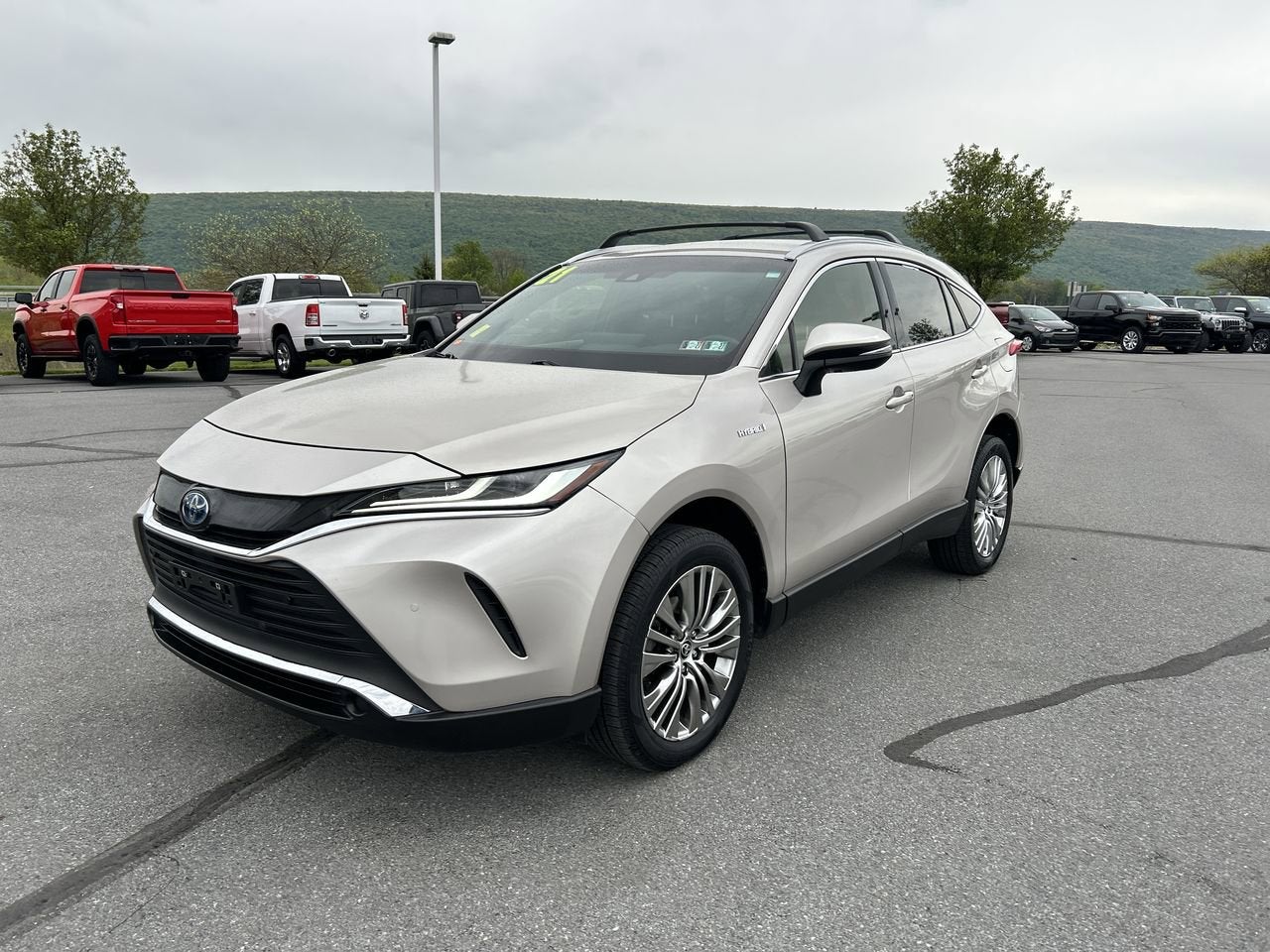 2021 Toyota Venza LE