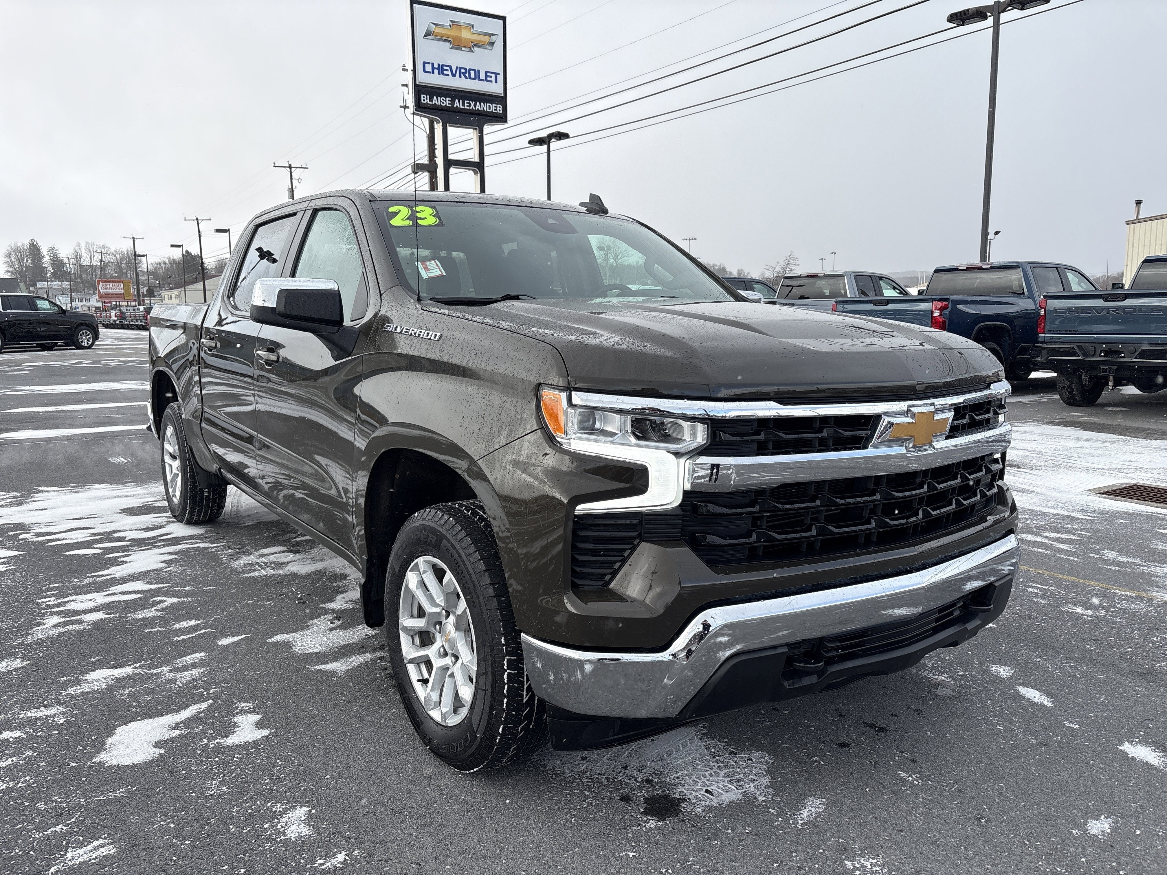 2023 Chevrolet Silverado 1500 LT (2FL)