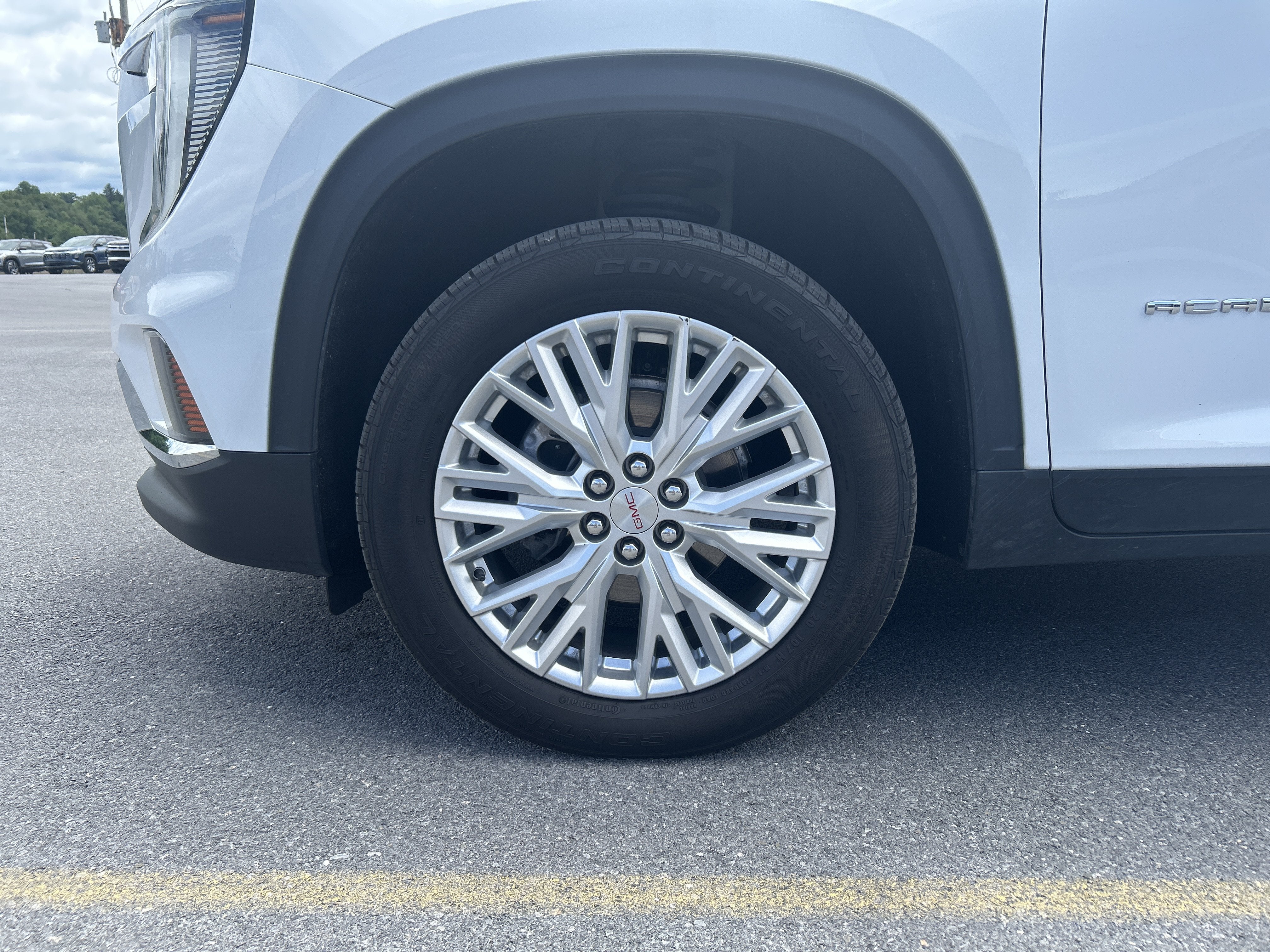 2024 GMC Acadia Elevation
