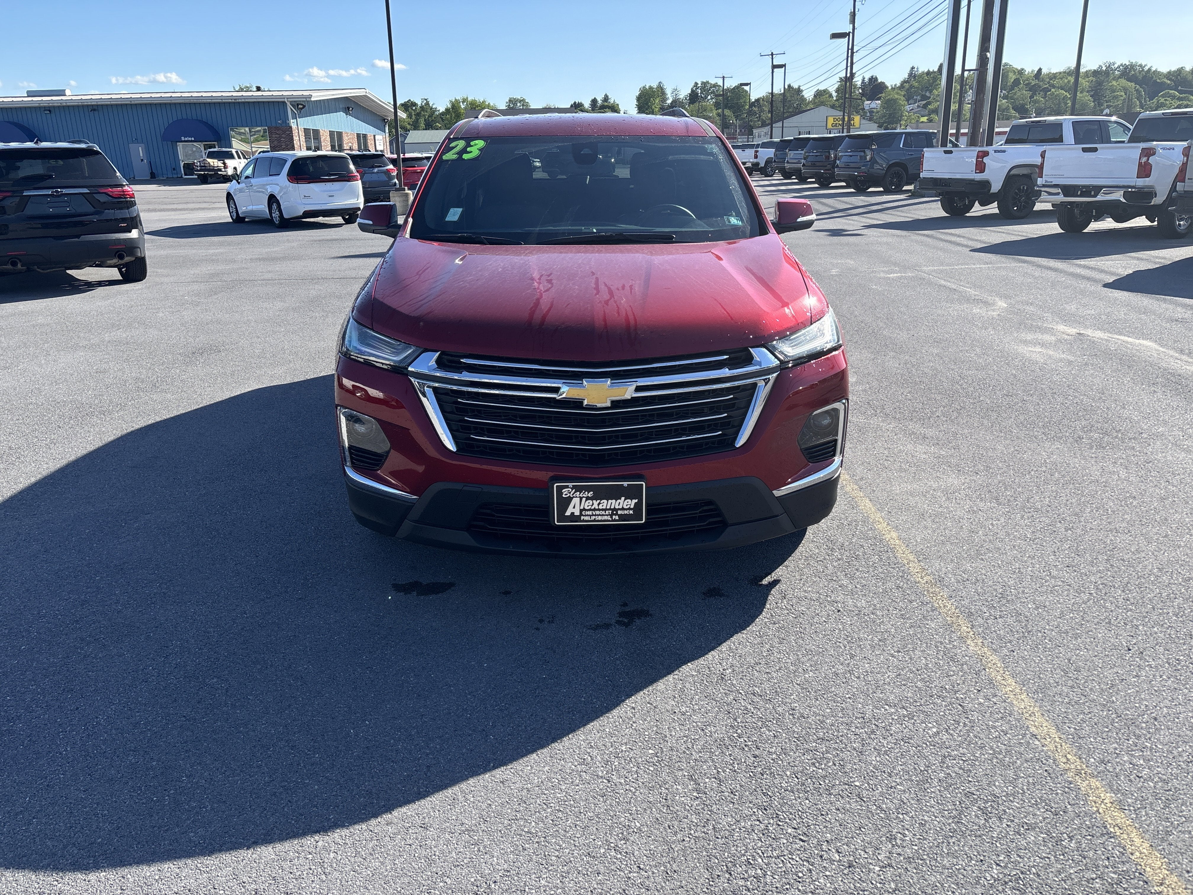 2023 Chevrolet Traverse LT Cloth