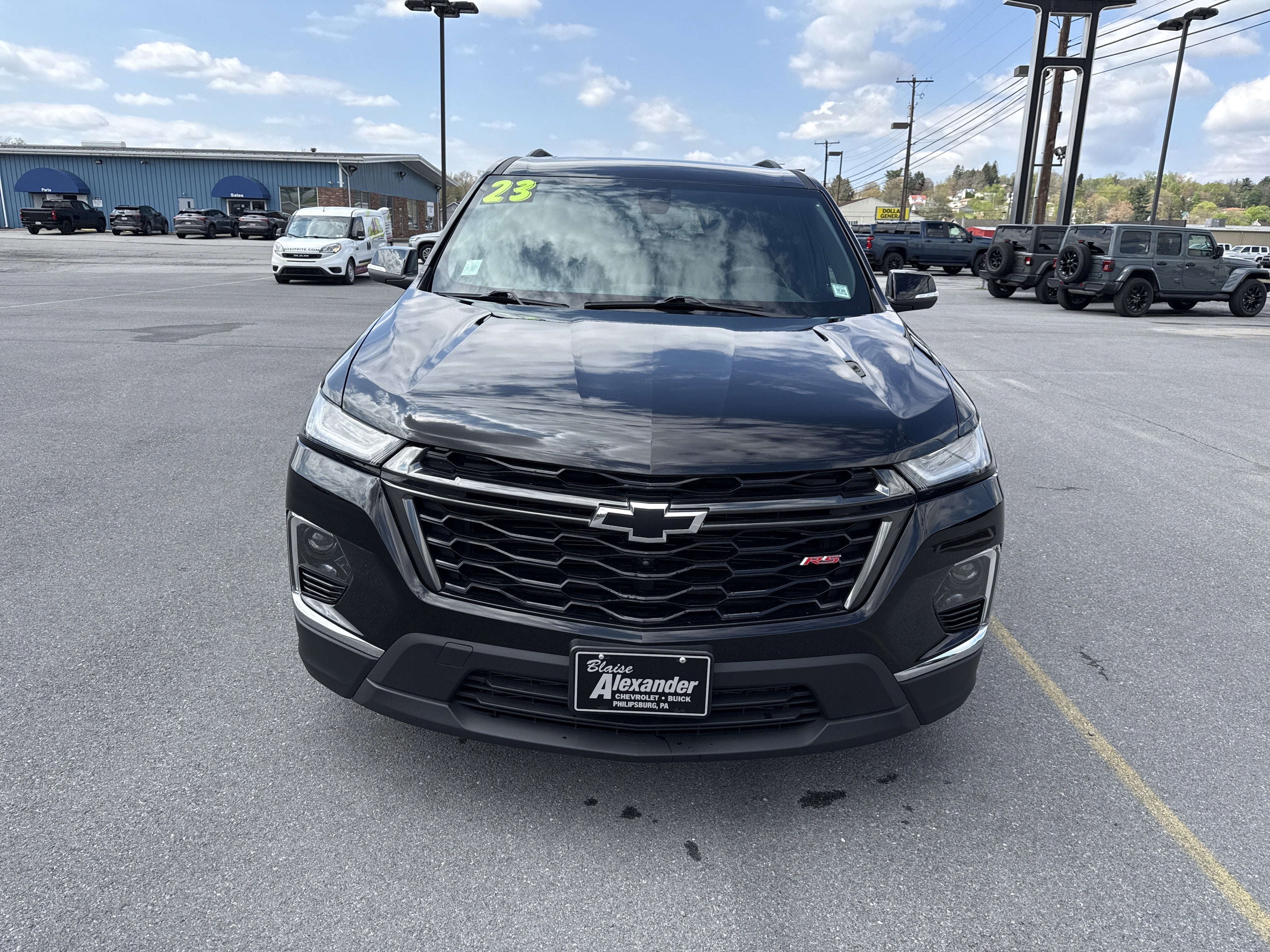 2023 Chevrolet Traverse RS