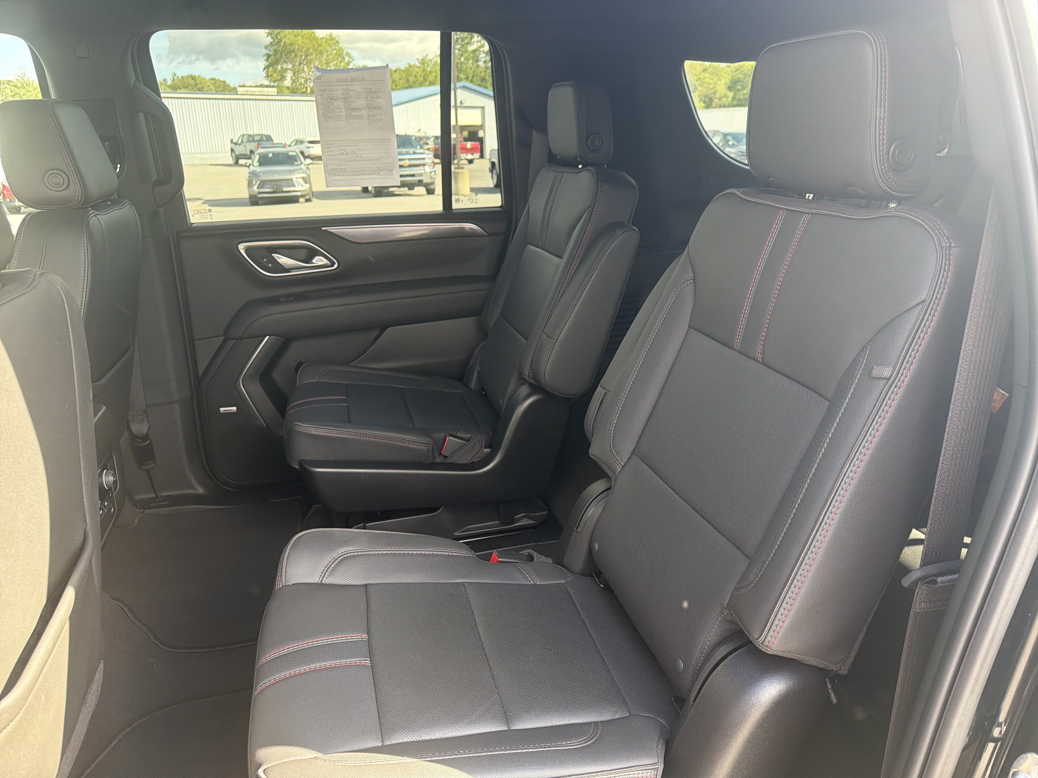 2024 Chevrolet Suburban RST