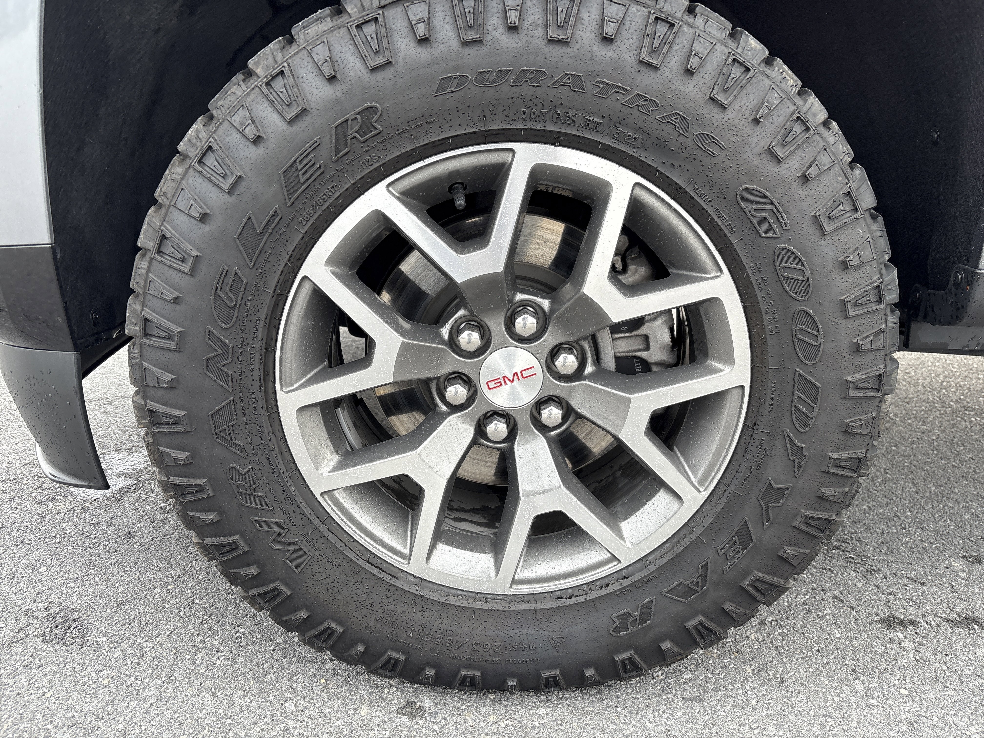 2022 GMC Canyon AT4 - Leather