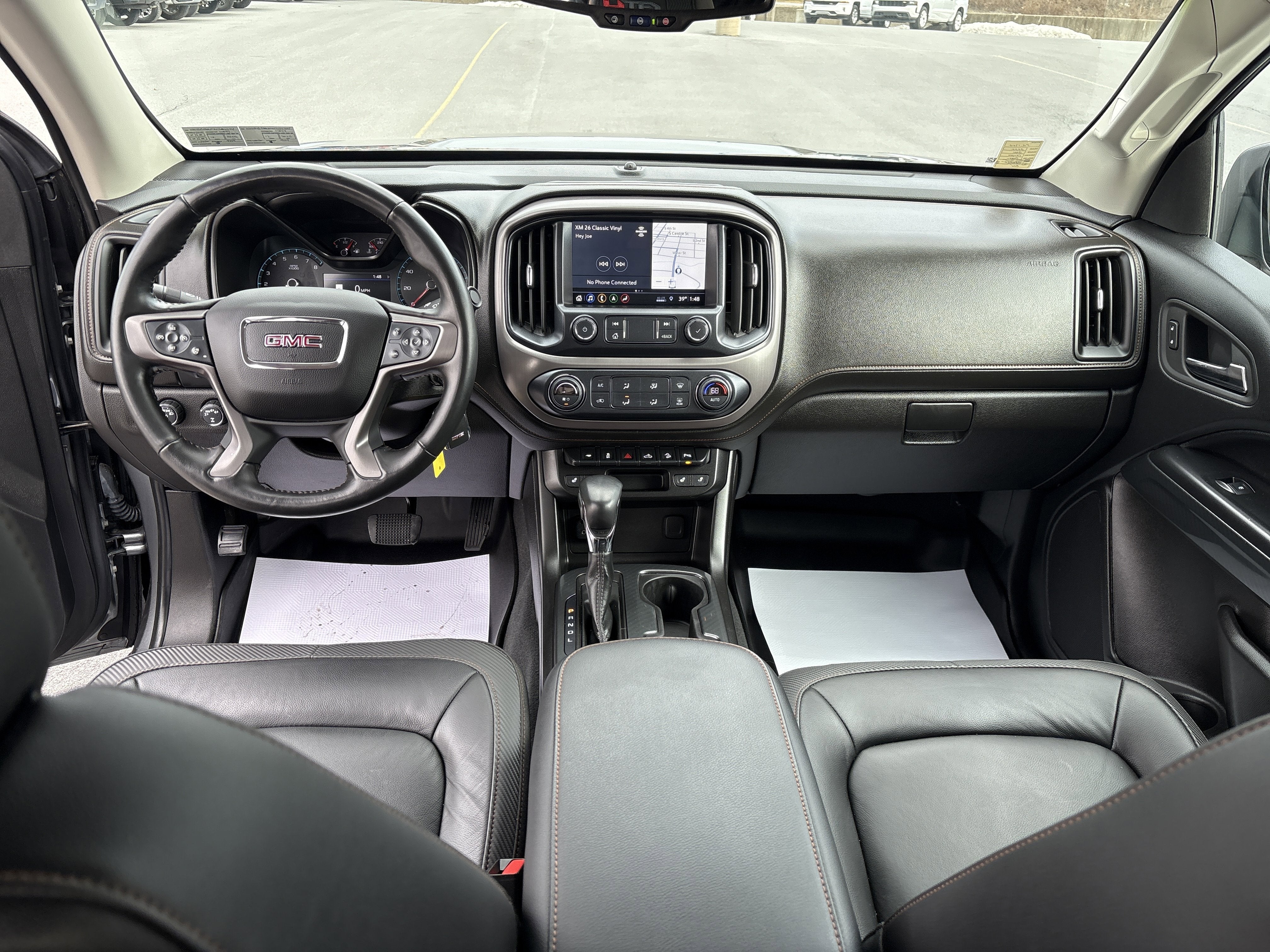 2022 GMC Canyon AT4 - Leather