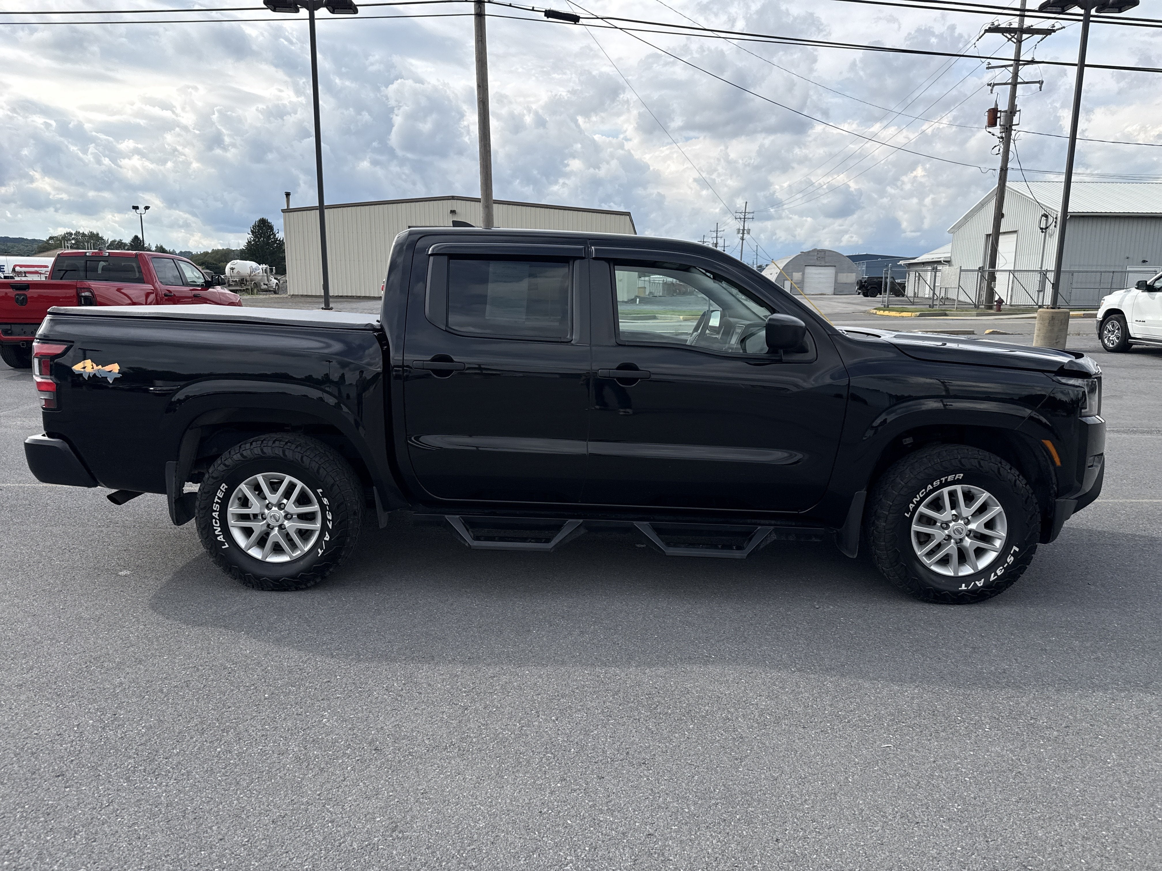 2022 Nissan Frontier S