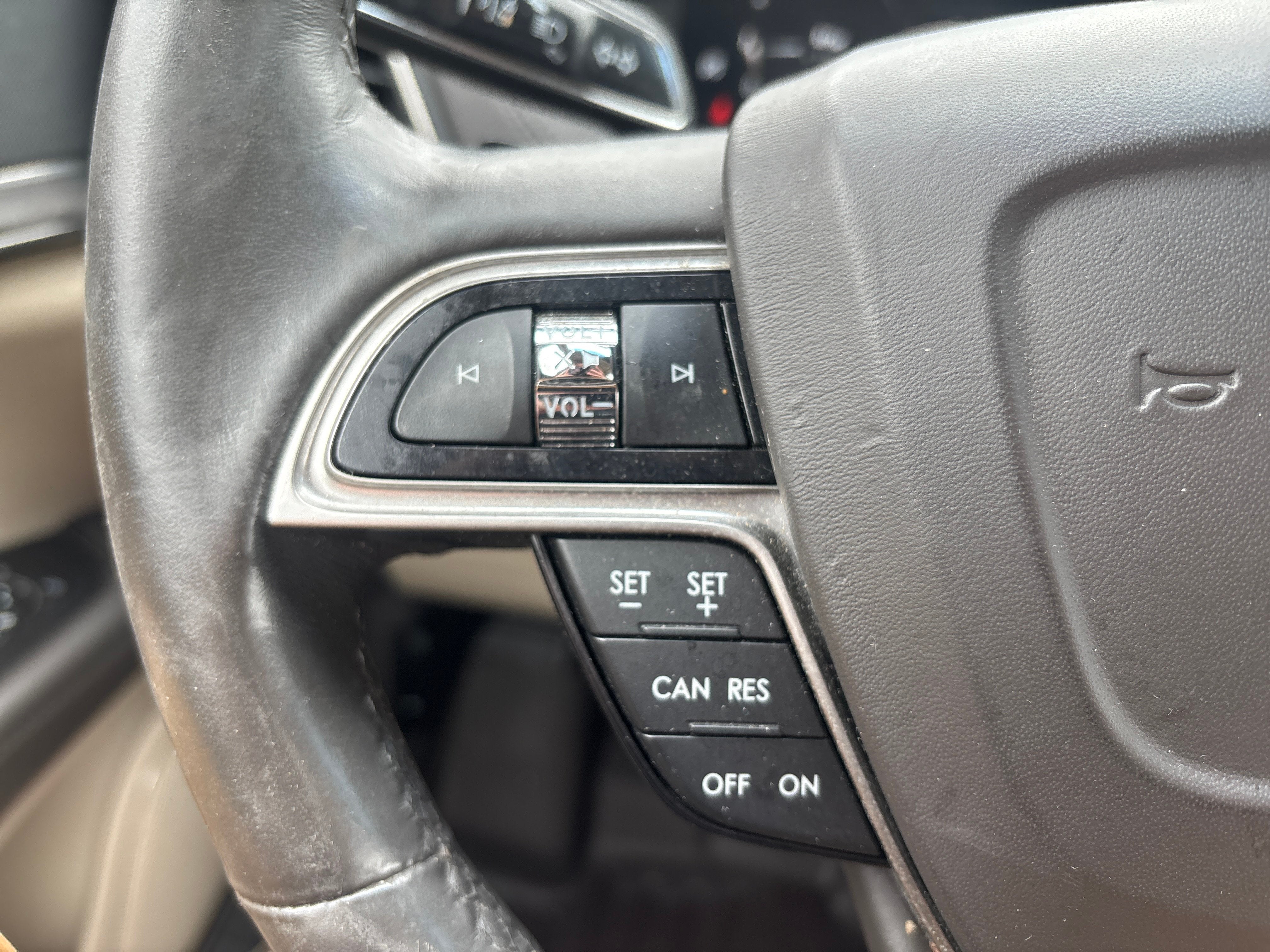 2019 Lincoln Nautilus Select