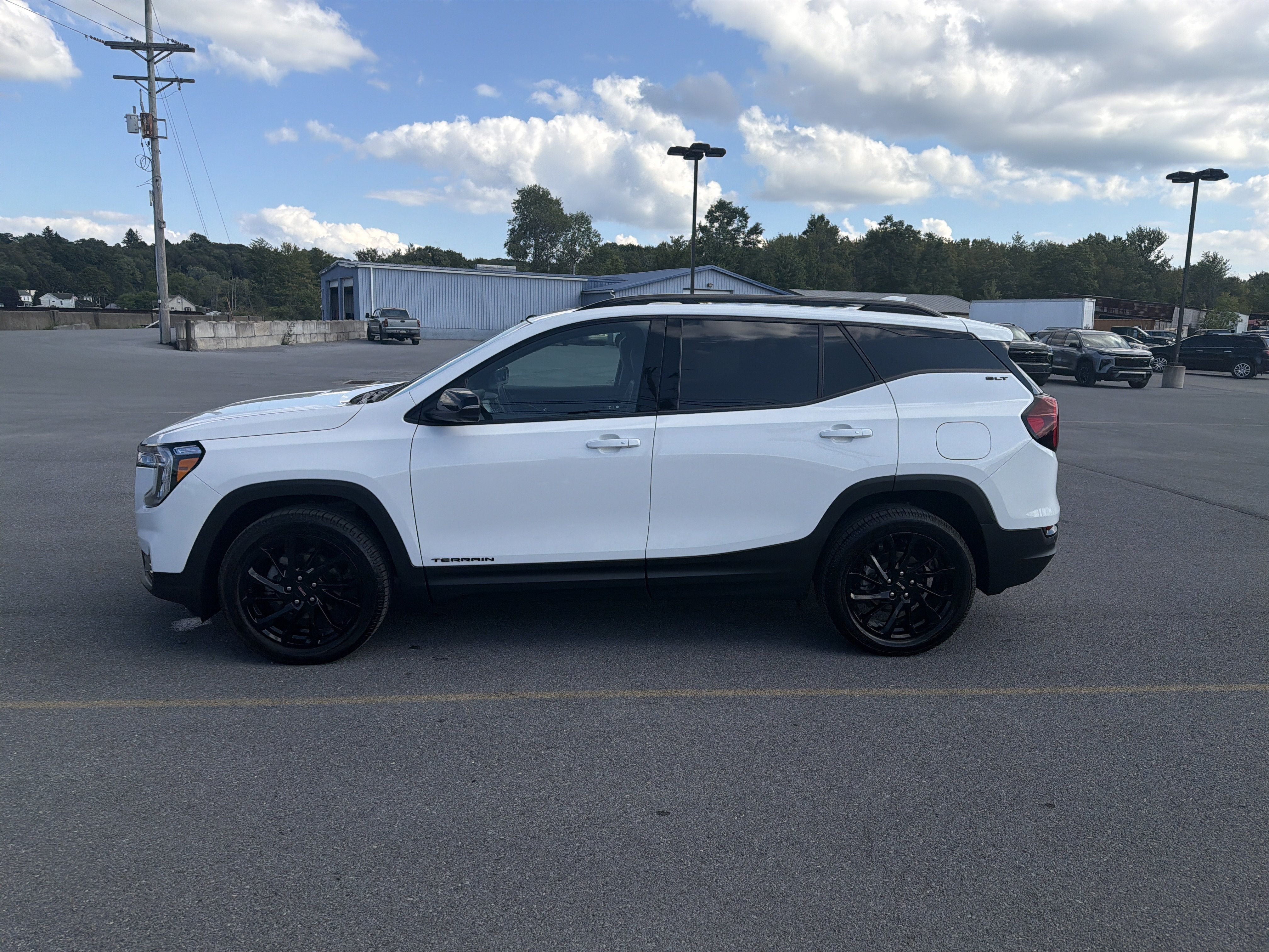 2023 GMC Terrain SLT