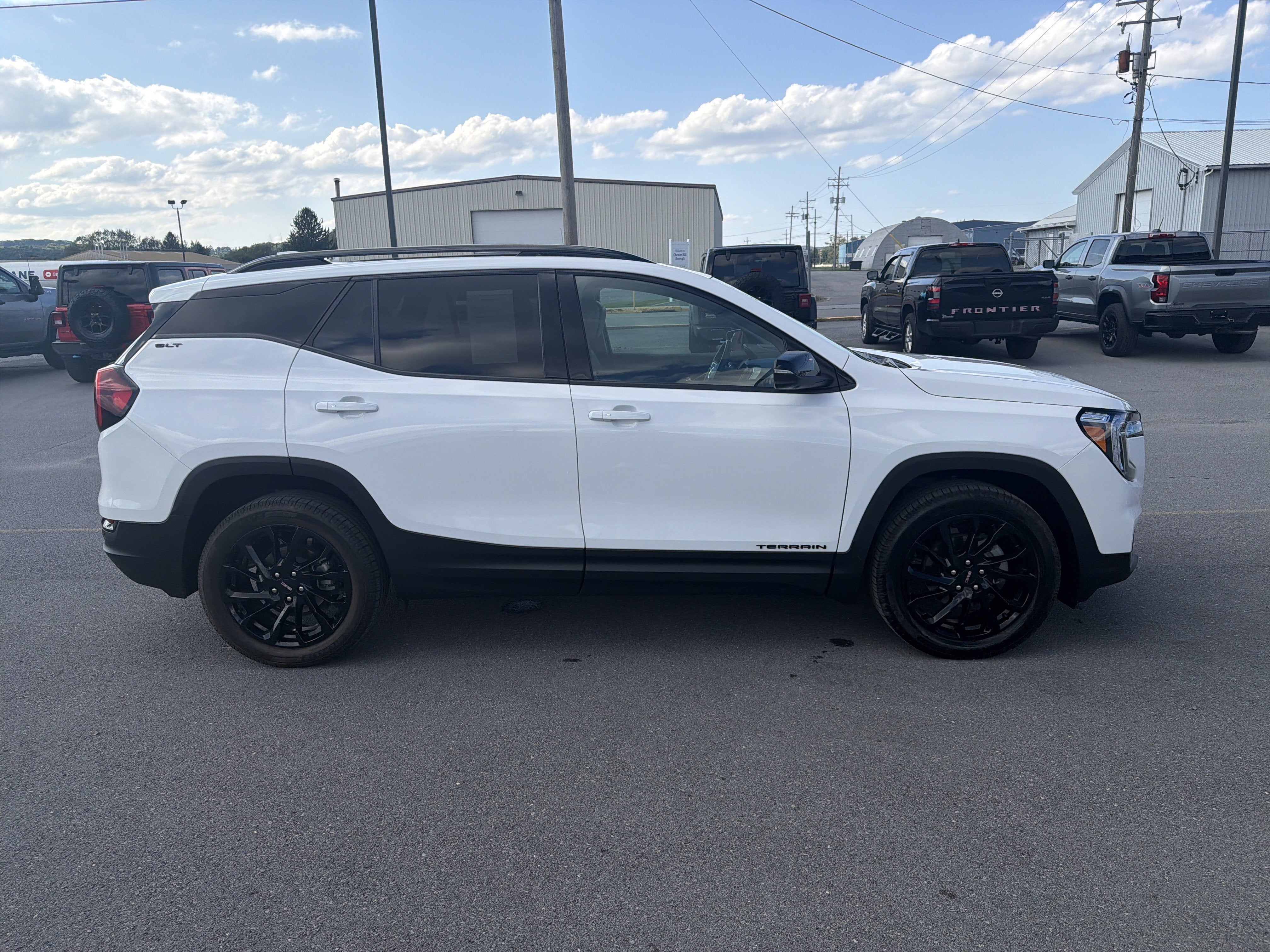 2023 GMC Terrain SLT