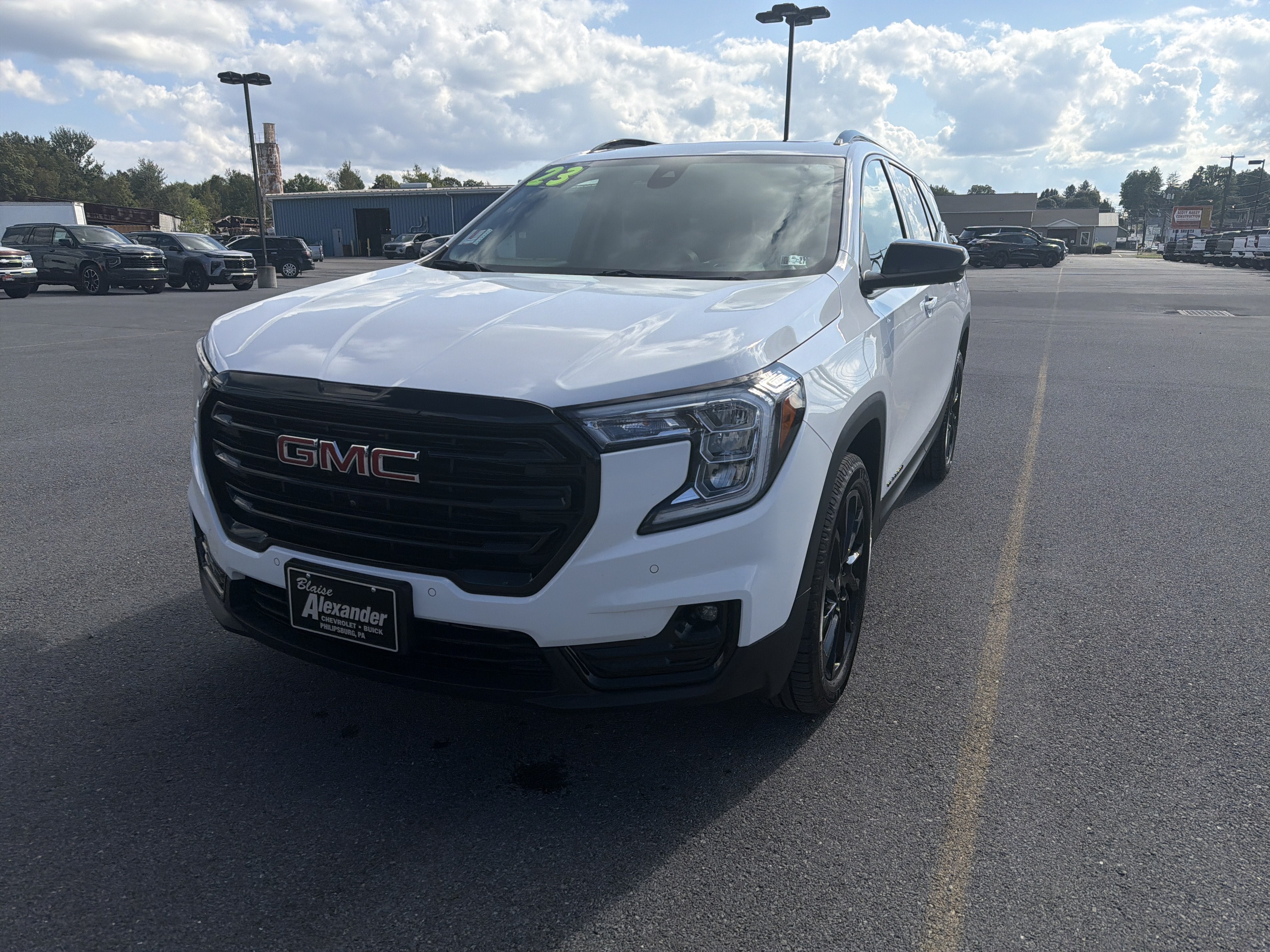 2023 GMC Terrain SLT