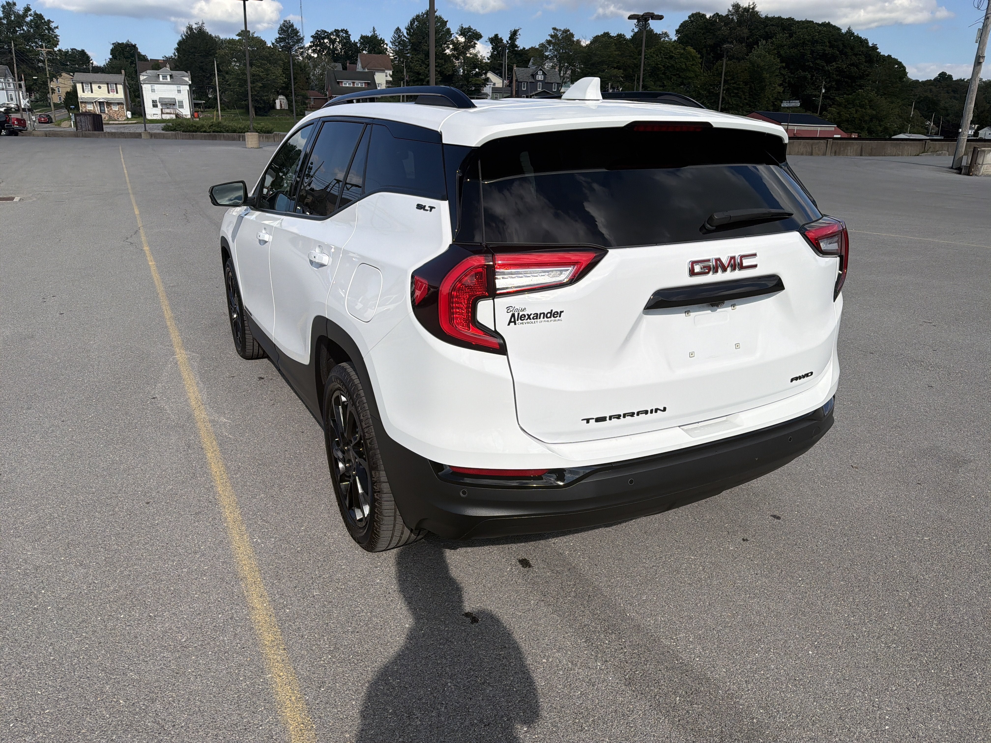 2023 GMC Terrain SLT