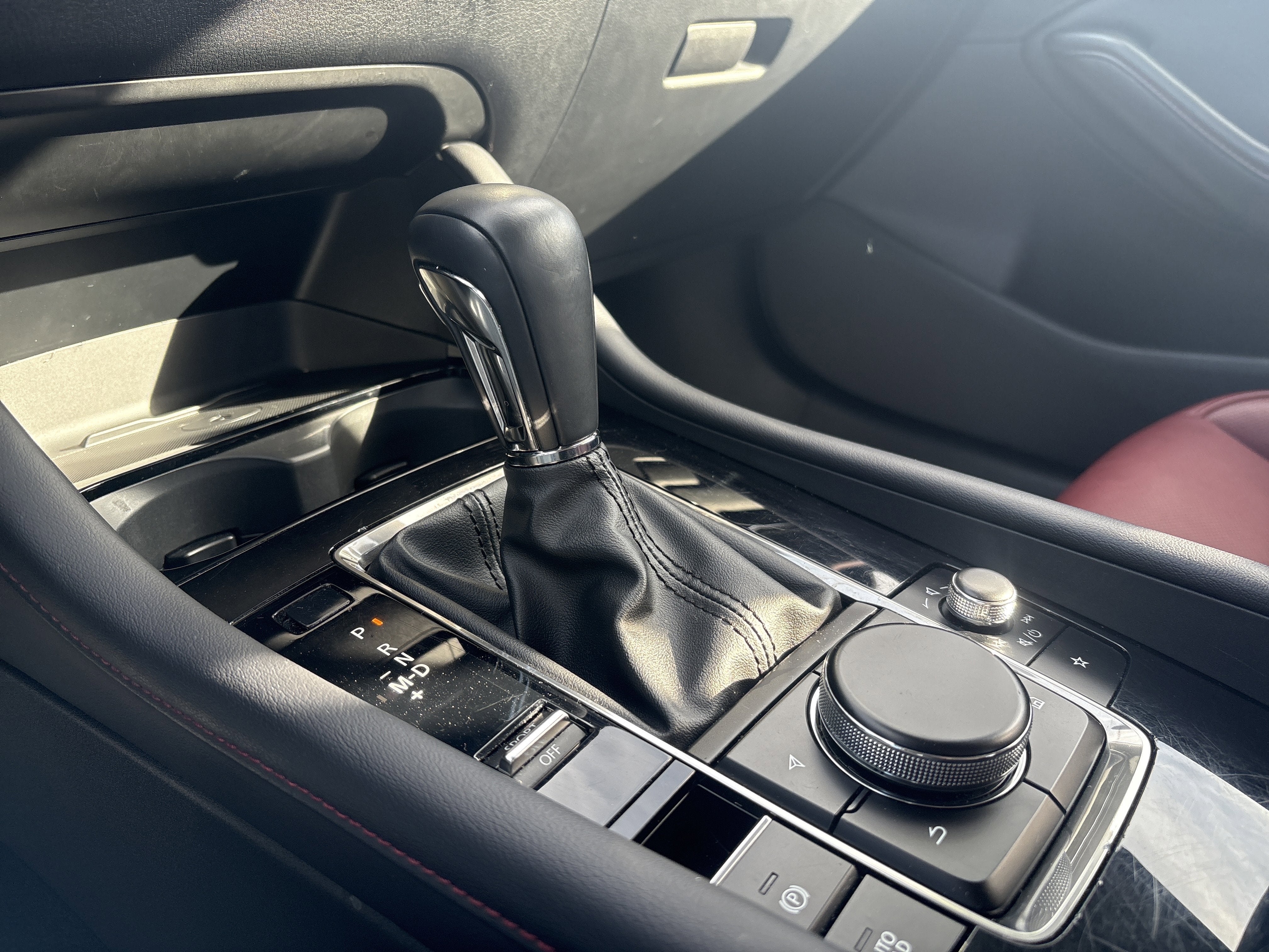 2025 Mazda Mazda3 Sedan 2.5 S Carbon Edition